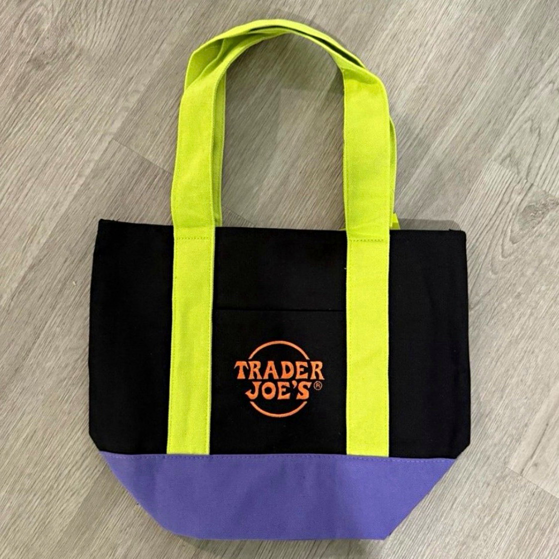 Trader Joe’s Reusable Tote Bag Colorblock Black/Purple/Green Less Than 6 in