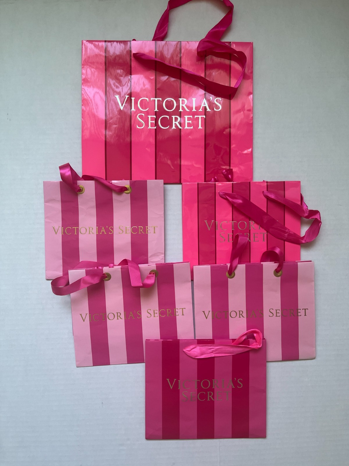 VICTORIA’S SECRET PAPER GIFT SHOPPING BAGS, SET OF 6