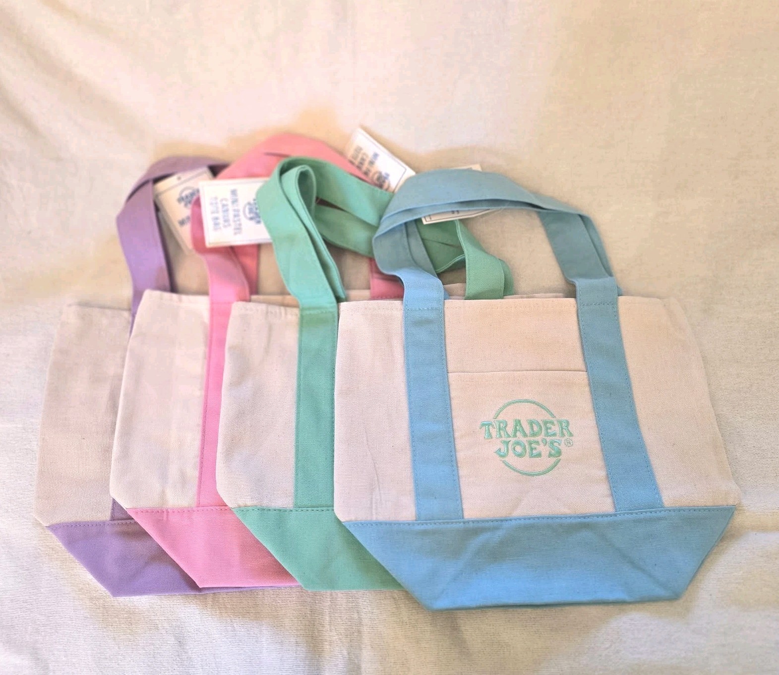 Trader Joe’s Mini Pastel Canvas Tote Bags Set of 4 Easter Colors 2026 Limited