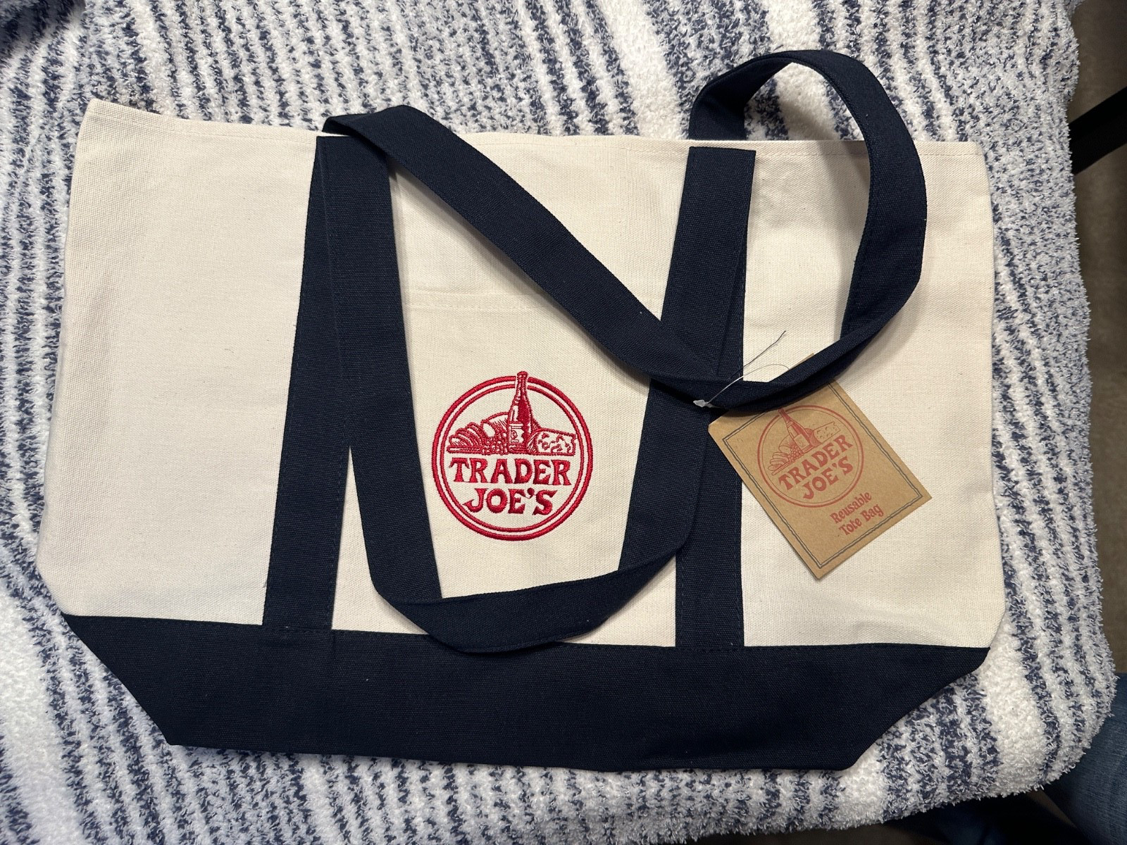 Trader Joe’s Canvas Tote Shopping Bag – LARGE CLASSIC NAVY BLUE – NEW with TAGS
