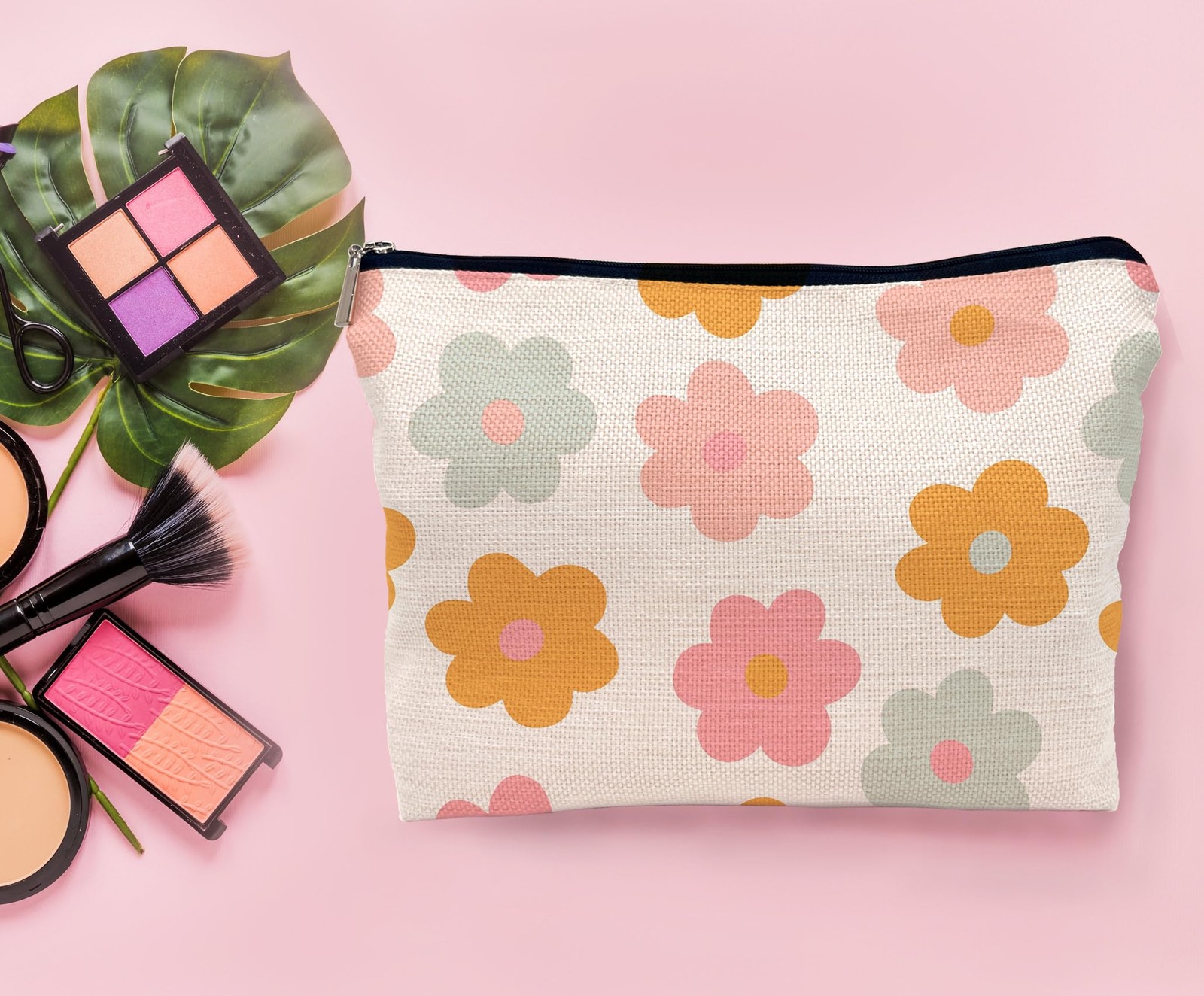 Lacosu Retro Groovy 60s 70s Daisy Flowers Makeup Bag Cosmetic Multicolor