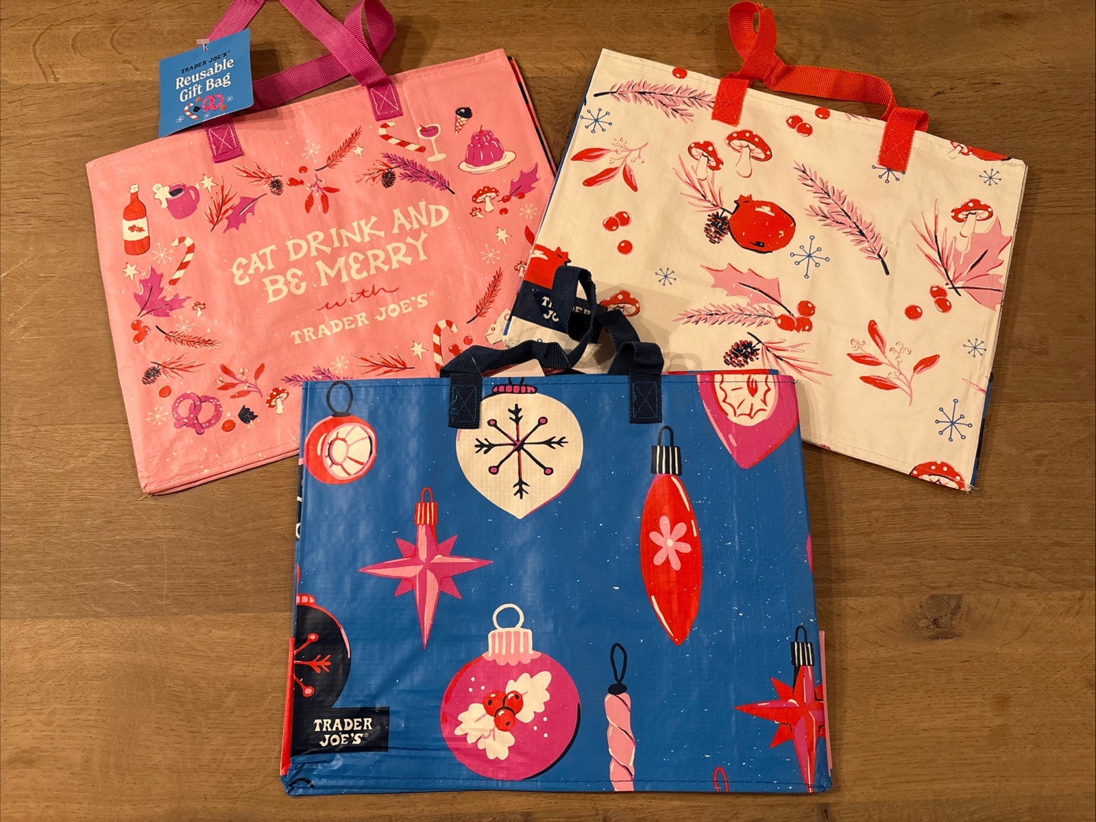 Trader Joes Reusable Holiday Christmas Gift Tote Bags Limited Edition (3 Pack)