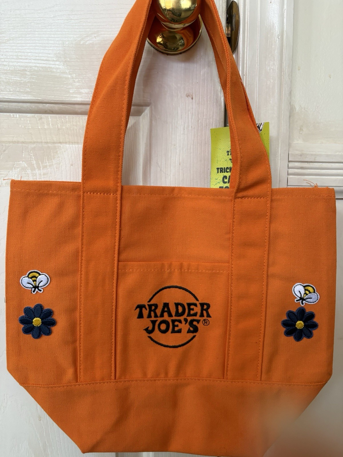 Trader Joe’s Mini Bag Embroidery Special 4 Flowers and 2 Bees