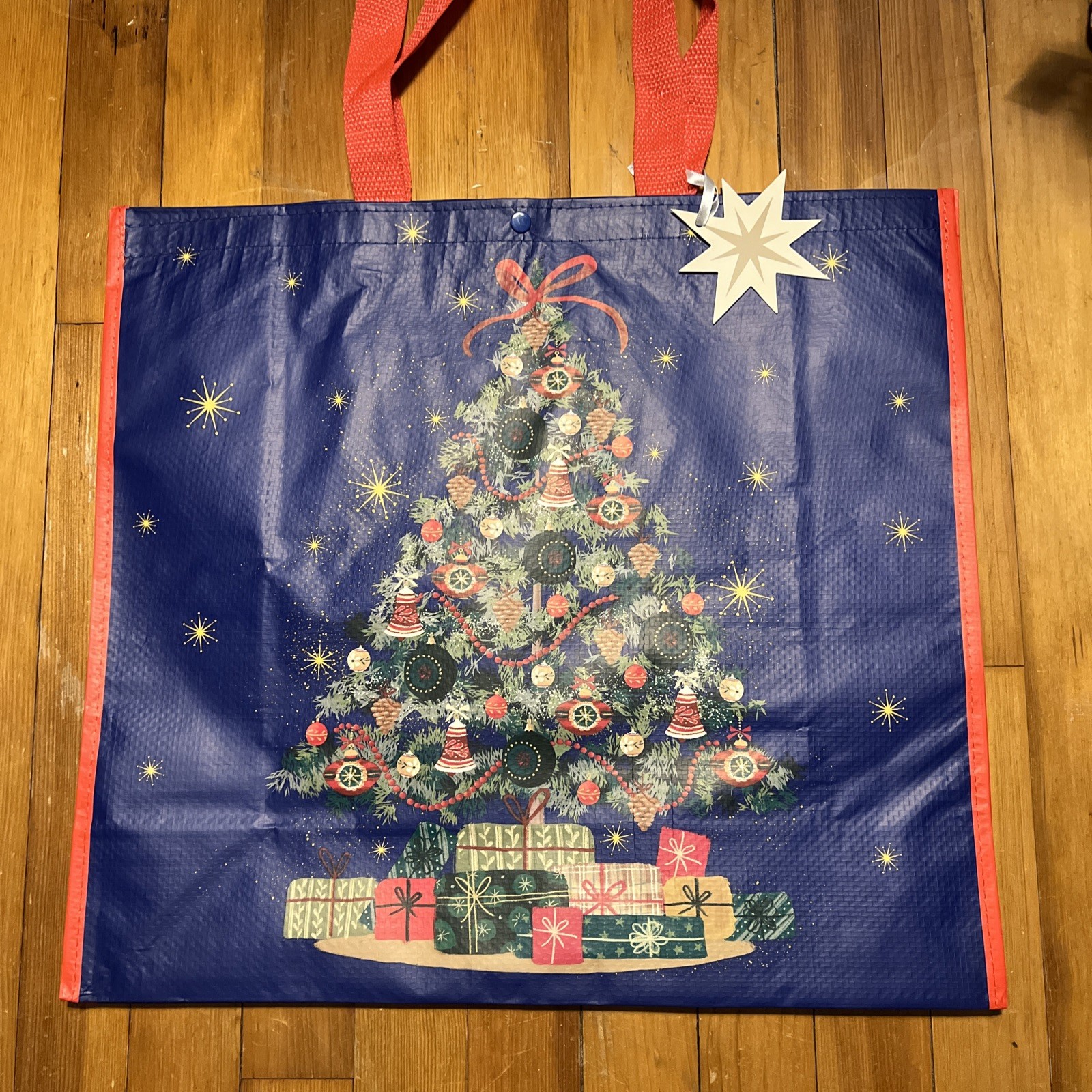 CHRISTMAS~Reusable Tote Bag 20″X18″X8″~ DECORATED CHRISTMAS TREE~ Snap closing