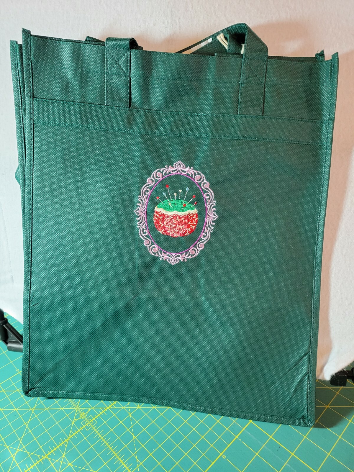 Shopping Bag – Green – Embroidered Pin Cushion Design