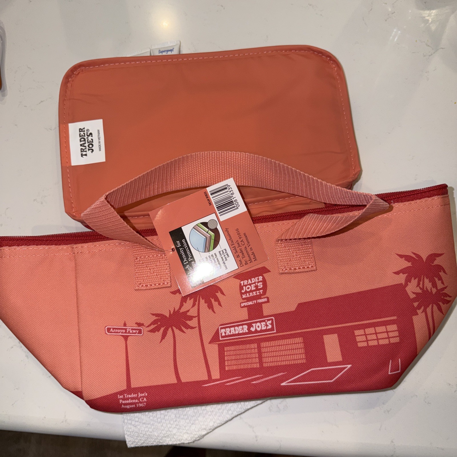 Trader Joes Mini Insulated Bags, 1 Peach! New!! 1.5 Gal