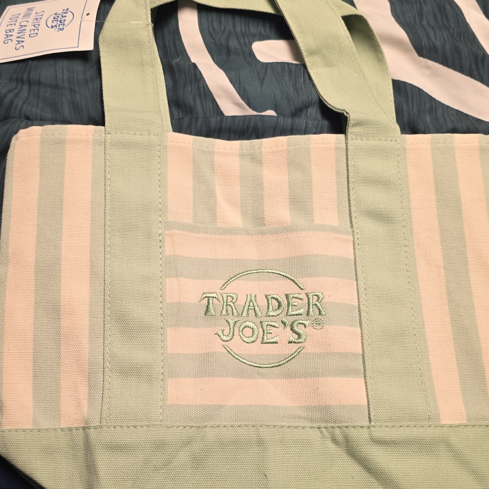 Trader Joe’s set of 4 Striped Multicolor Tote Bag 2026 Limited Edition Set of 4