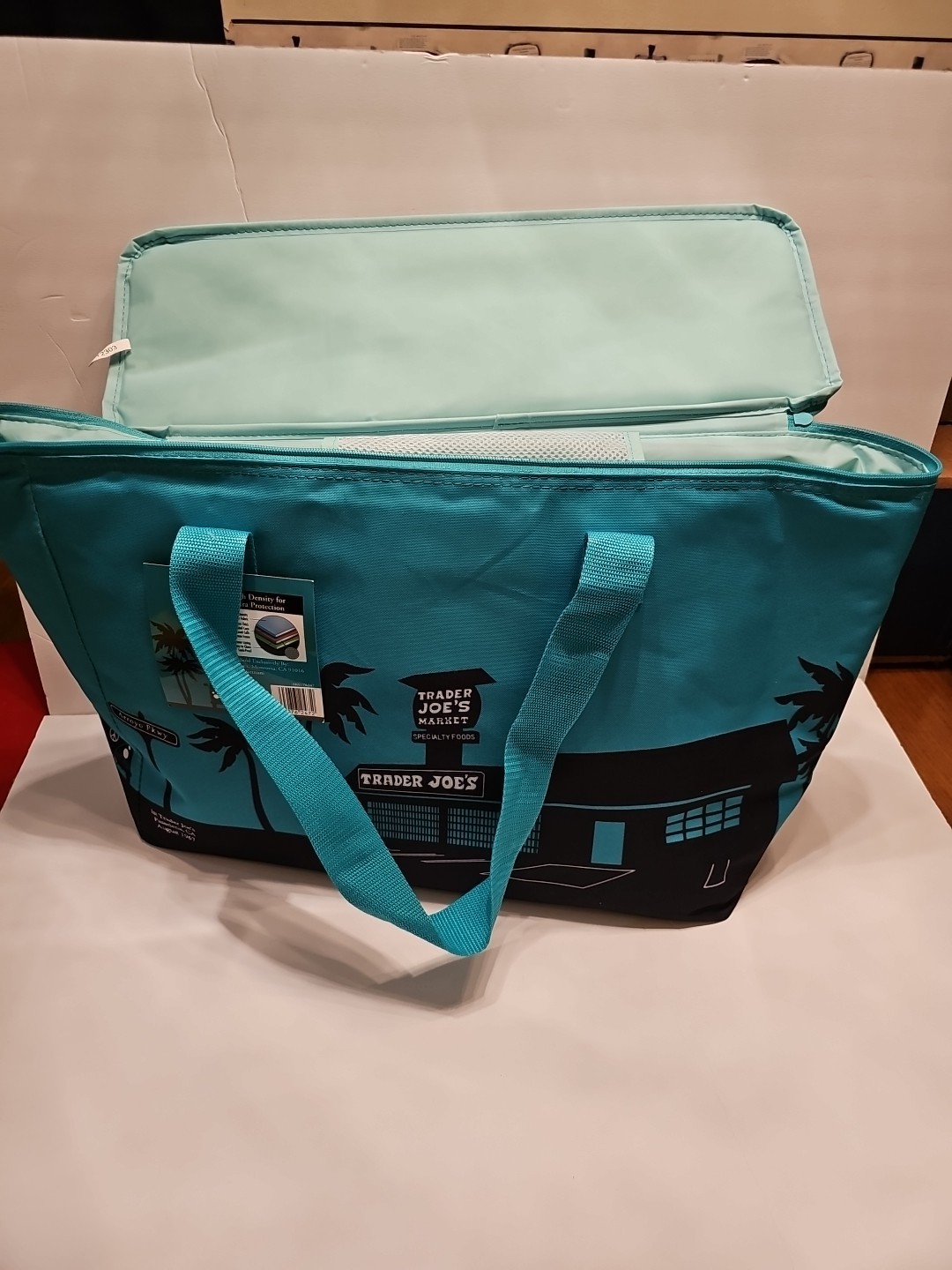 Trader Joe’s Emerald Green /teal NEW Insulated Cooler Large 8 Gallon Tote Bag