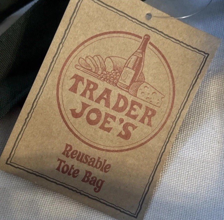 TRADER JOE’S LARGE CANVAS COTTON REUSABLE LARGE GREEN FARMERS MARKET TOTE NWT