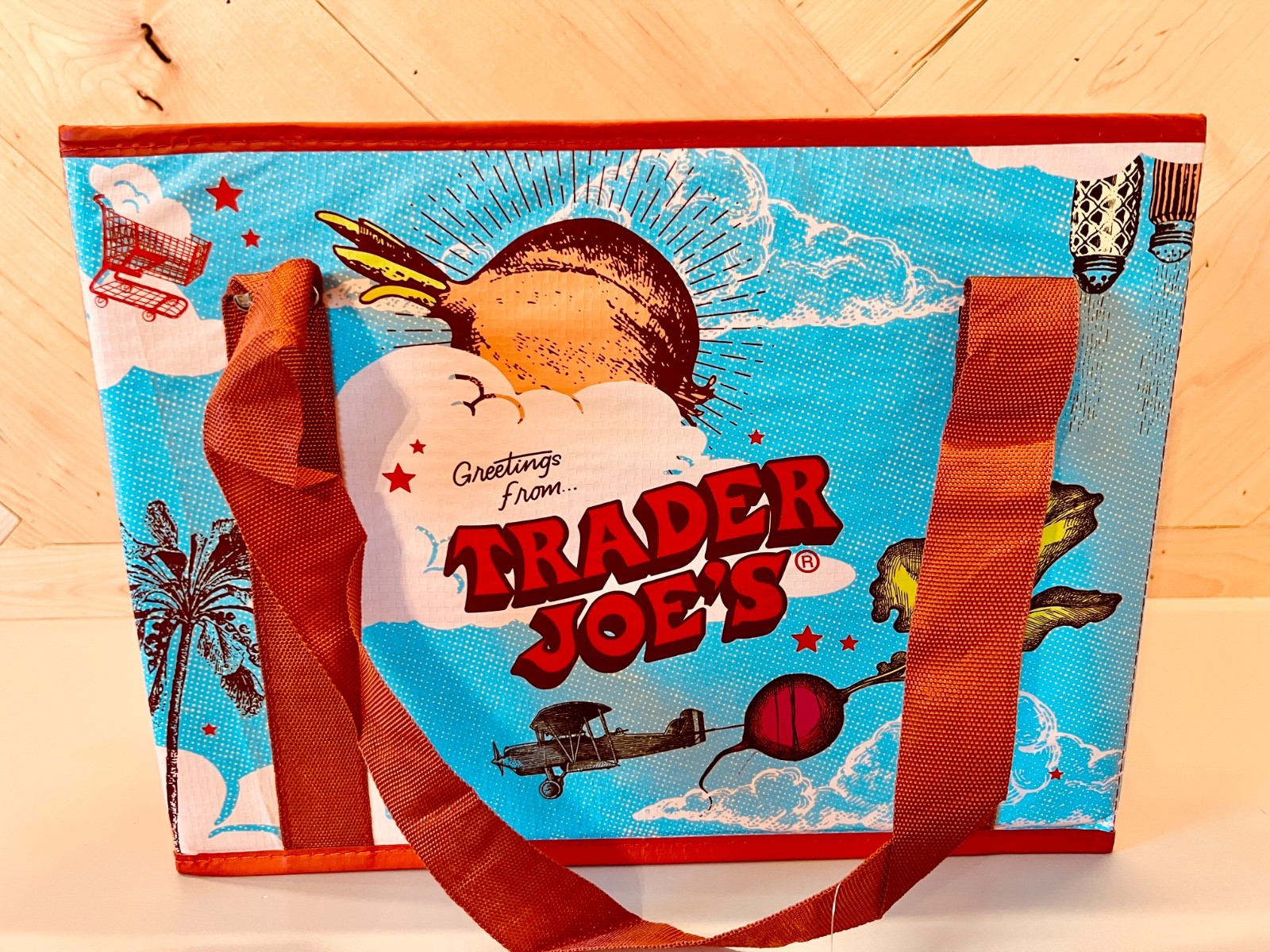 Trader Joe’s Stand-Up Collapsible Grocery Tote Bag (New Release) 6 Gallons cap.