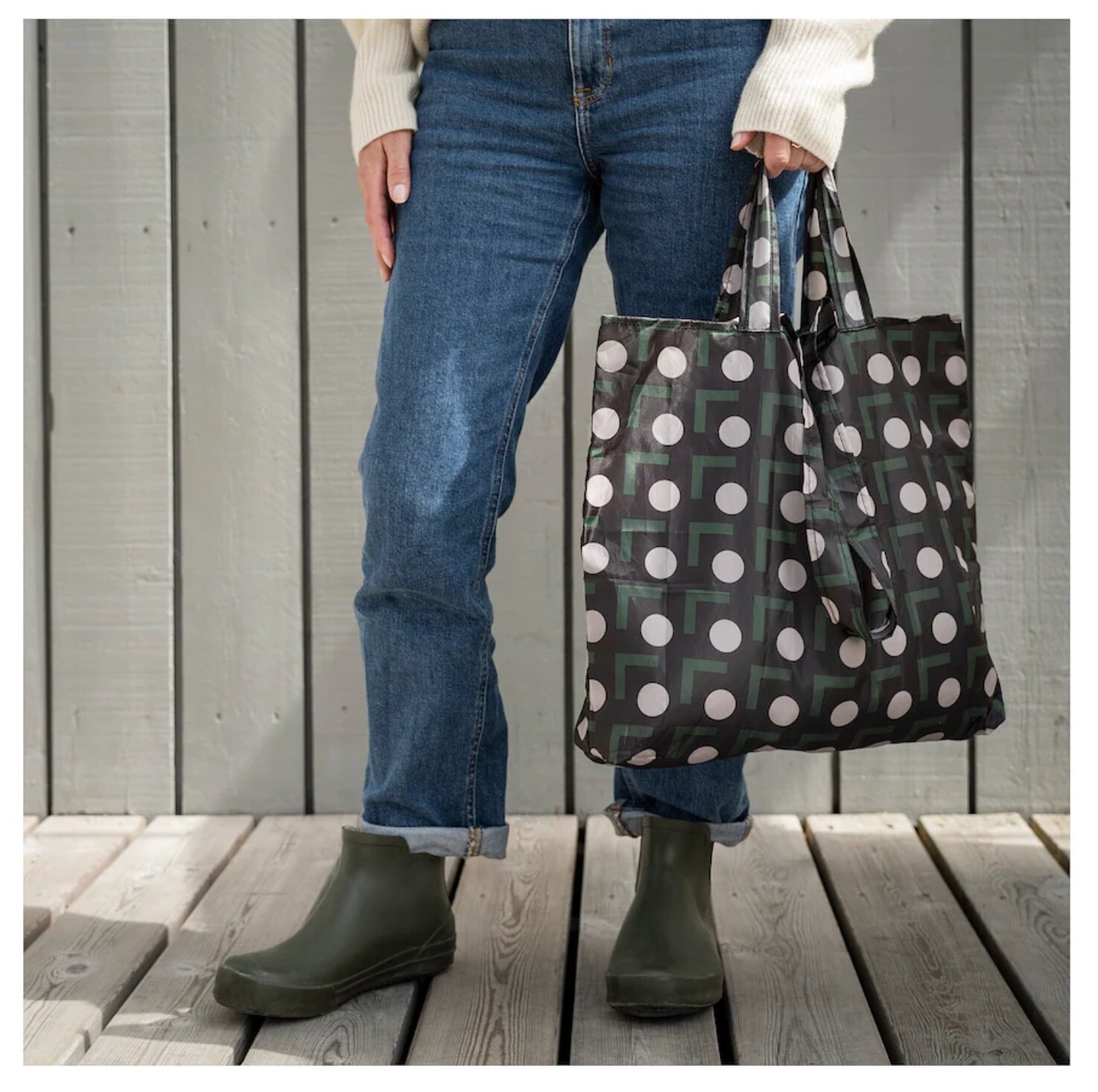 IKEA SKYNKE Bag/Shopping Tote/folds into it’s pocket – NEW – black/beige dot 