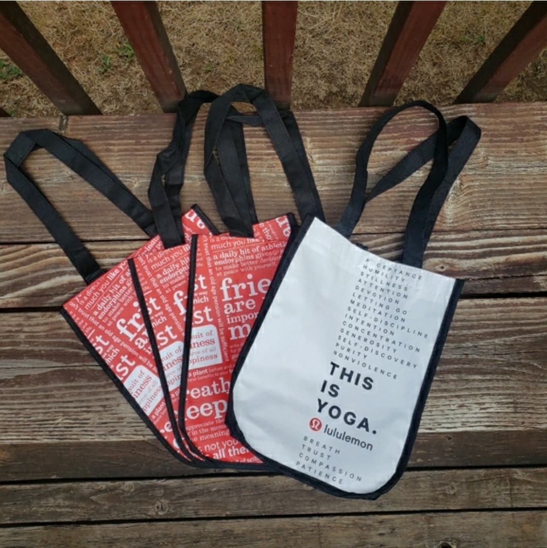 [Set Of 4] Lululemon Small Reusable Bag(s) With Handles [Red (3) And White (1)]