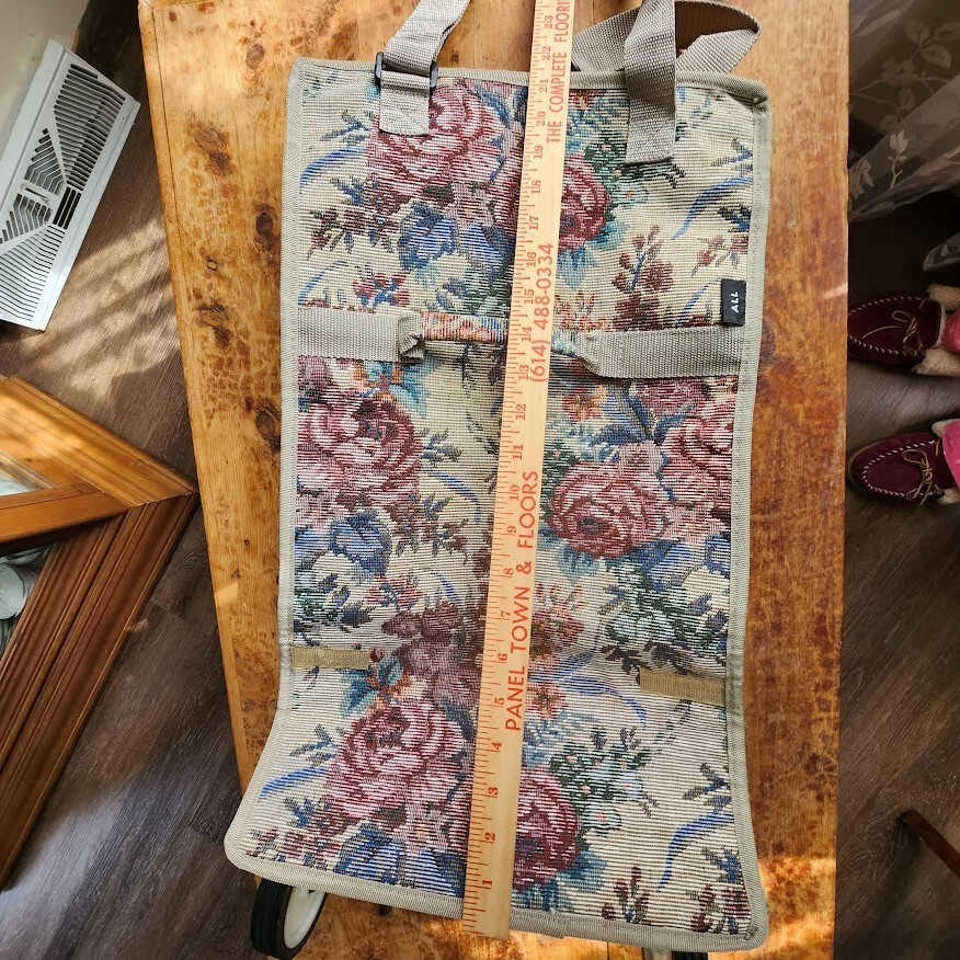 Floral Tapestry Shopping Travel Tote Bag With Wheels Foldable Collapsible 21″EUC