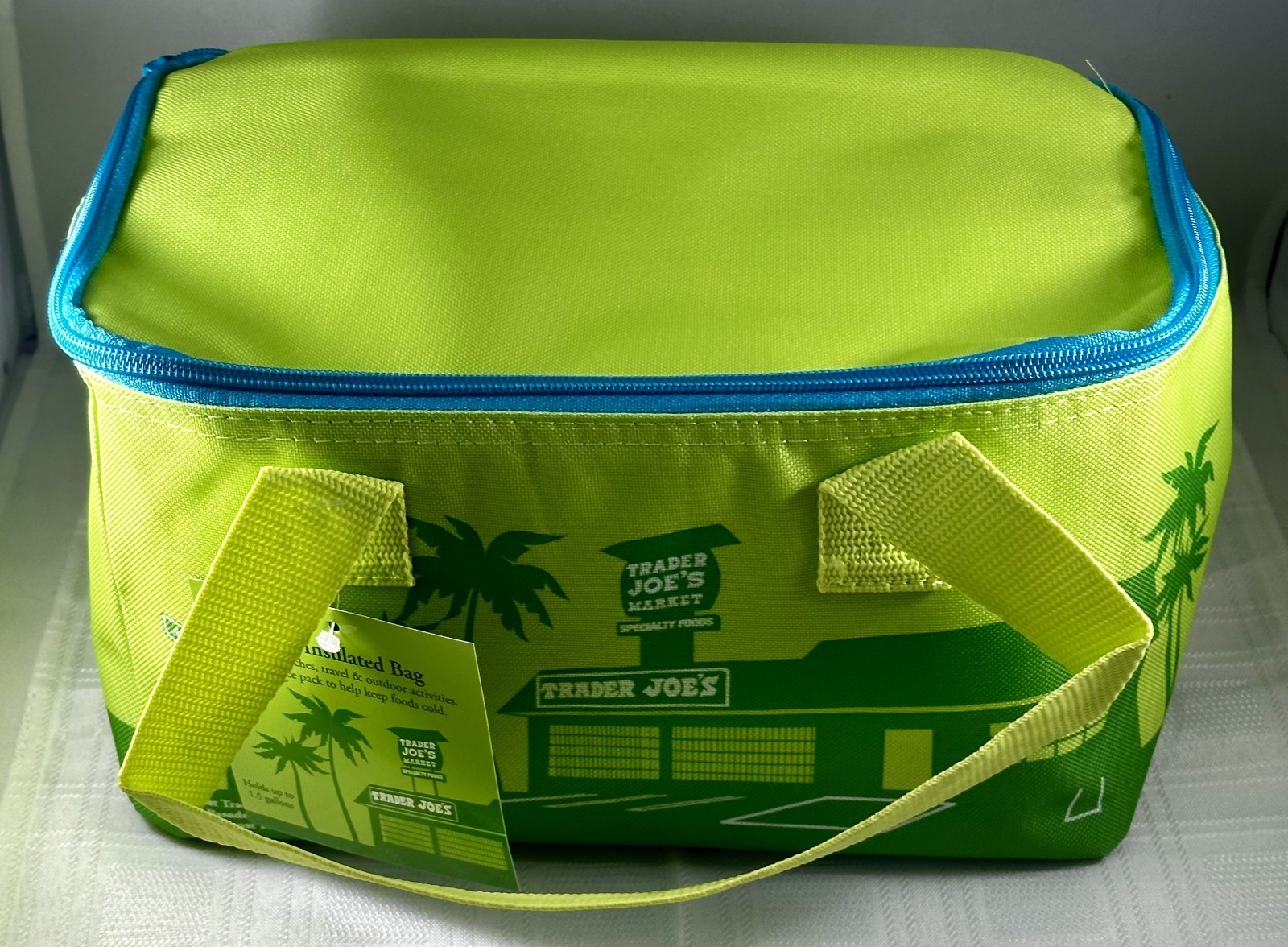 Trader Joe’s Mini Insulated Tote Bag 1.5 Gal Cooler Summer 2026 Lime Green