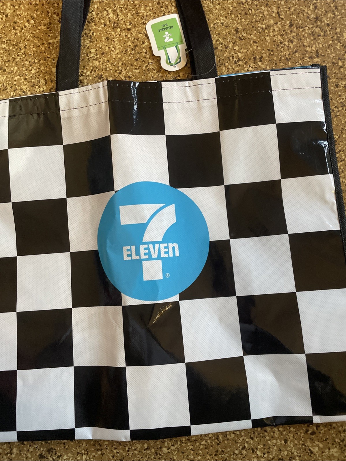 NEW 7-Eleven Reusable Checkered Tote Bag Limited Edition Rare 18 x 16 x 9in HUGE