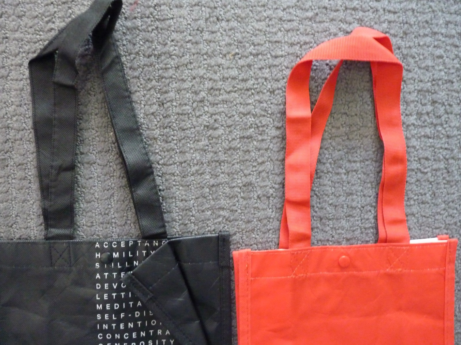 Lululemon Reusable Shopping Tote Bags (4) Small Totes Different Designs (G)