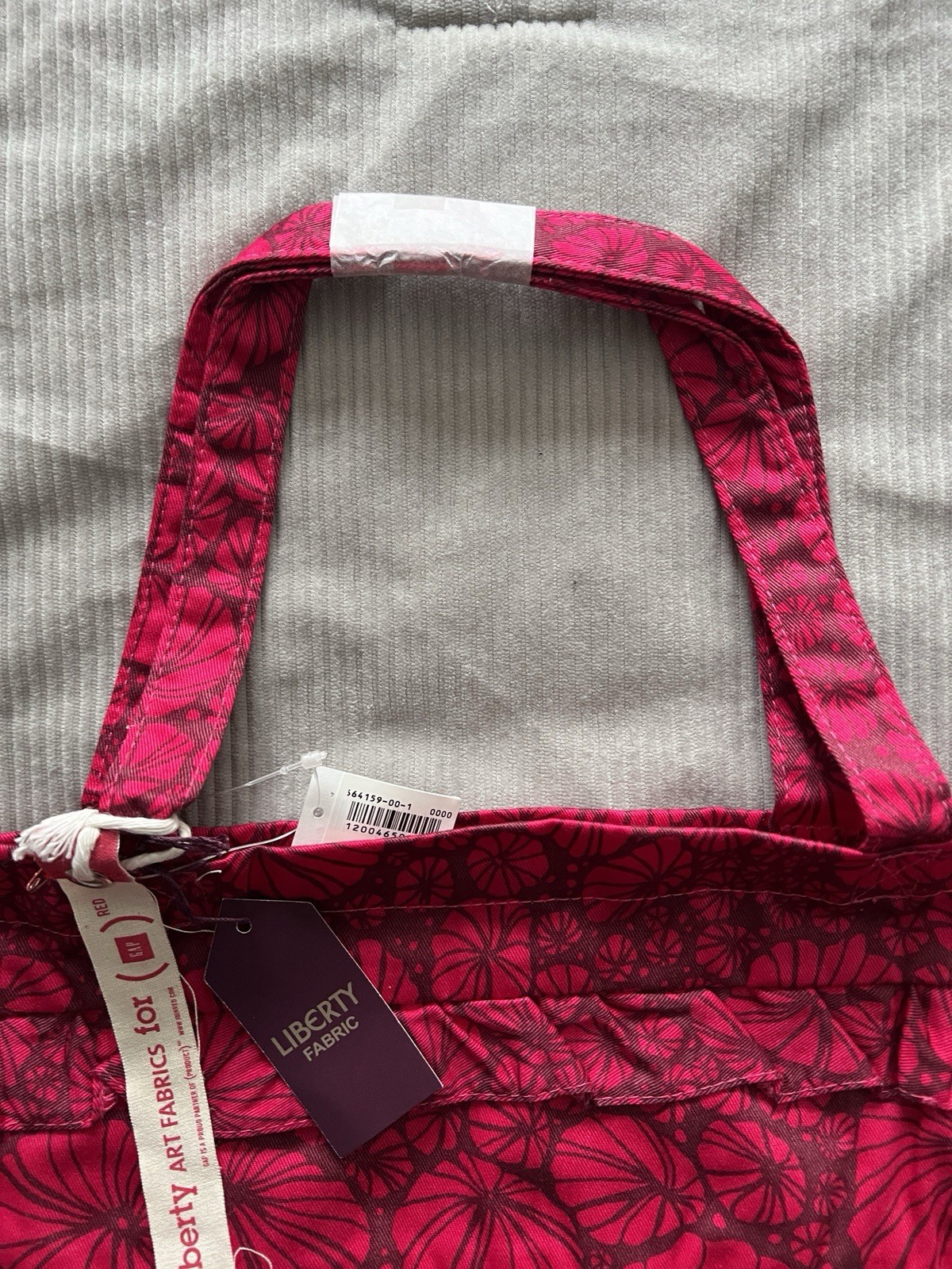 Liberty of London Fabrics x Gap Product (RED) Cotton Floral Tote NEW! RARE!