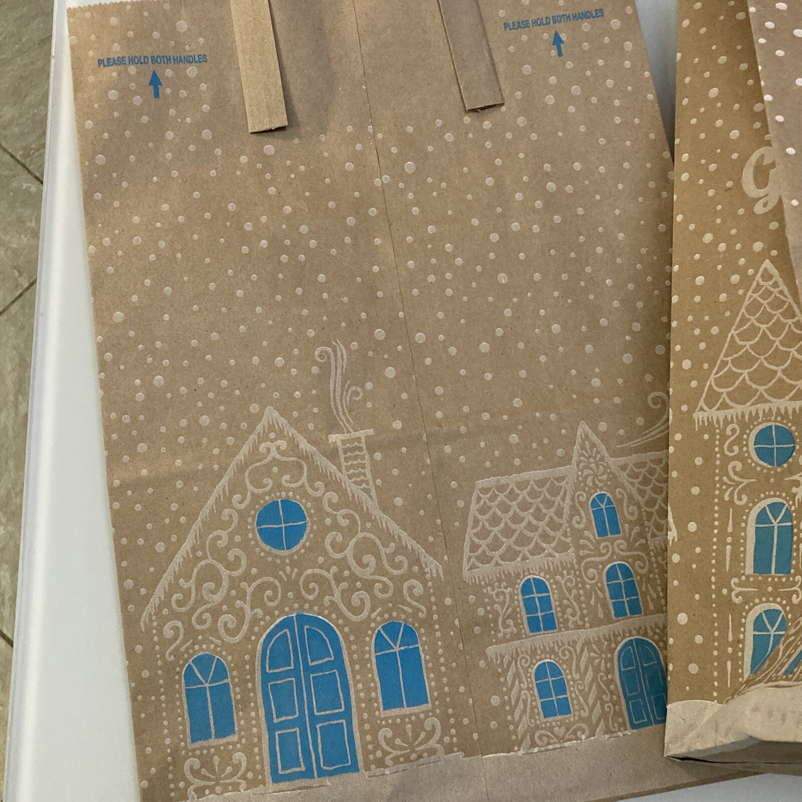 Trader Joe’s Bag Holiday 2022 Set of 2 Paper Grocery Shopping Winter Edition