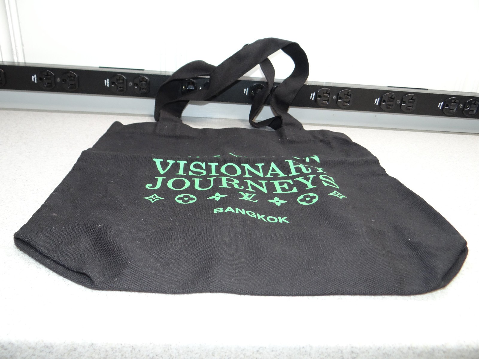 Louis Vuitton VIP GWP Gift Visionary Journeys Bangkok Black Canvas Tote Bag ❤️