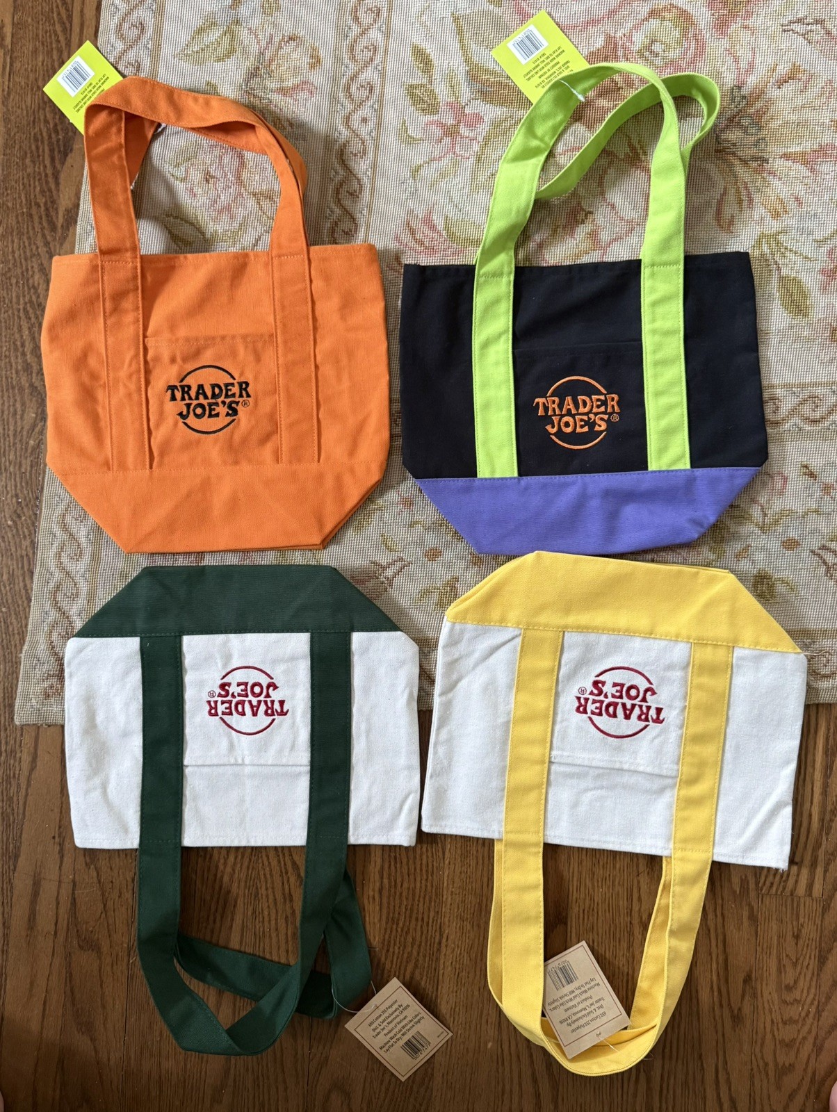 Trader Joe’s Mini Tote Bag Set of 4 Green/Yellow/Orange/Black Halloween edition