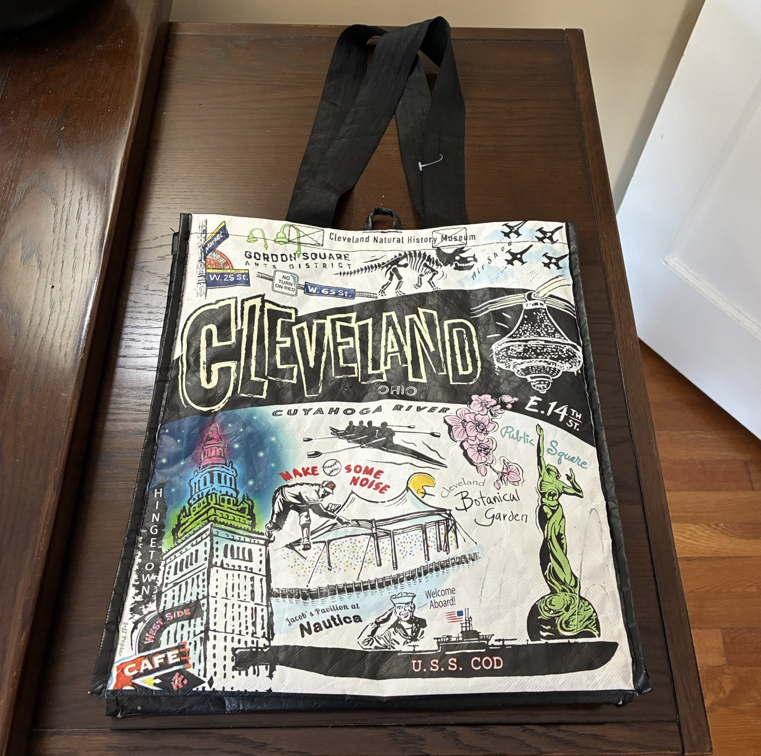 Heinen’s CLEVELAND OHIO 15 x 13.75 x 7.5″ Reusable Shopping Tote Bag ~ Landmarks