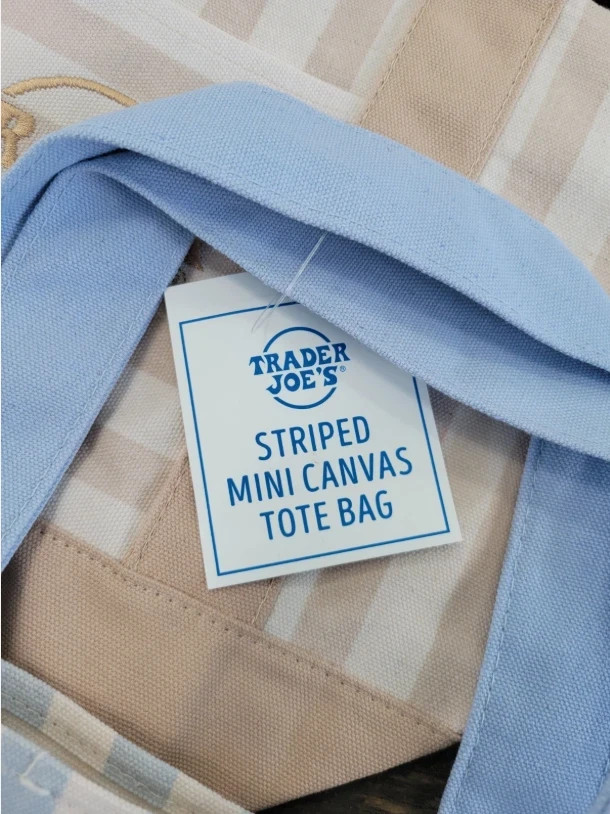 Trader Joe’s Mini Pastel Stripe Tote Bag Limited Edition Set of 4 NO RESERVE