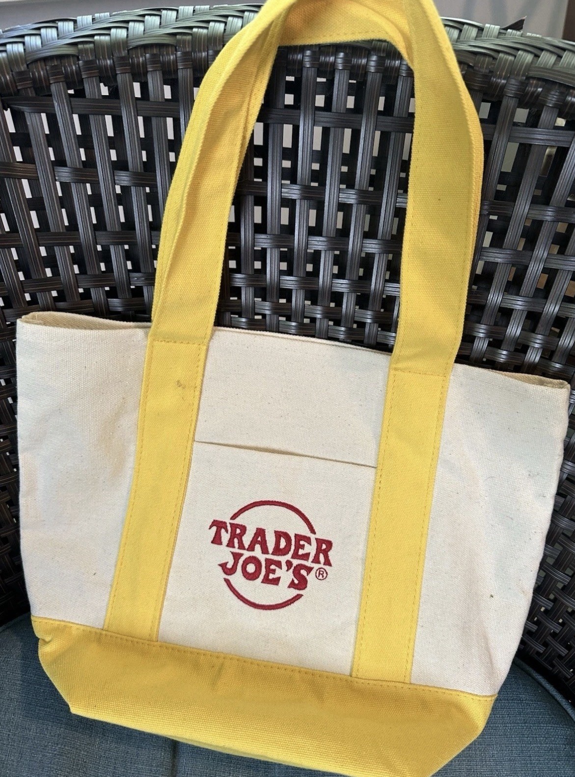 Trader Joe’s 2026 Mini Canvas Pastel Reusable Tote Bag Yellow – BRAND NEW | US