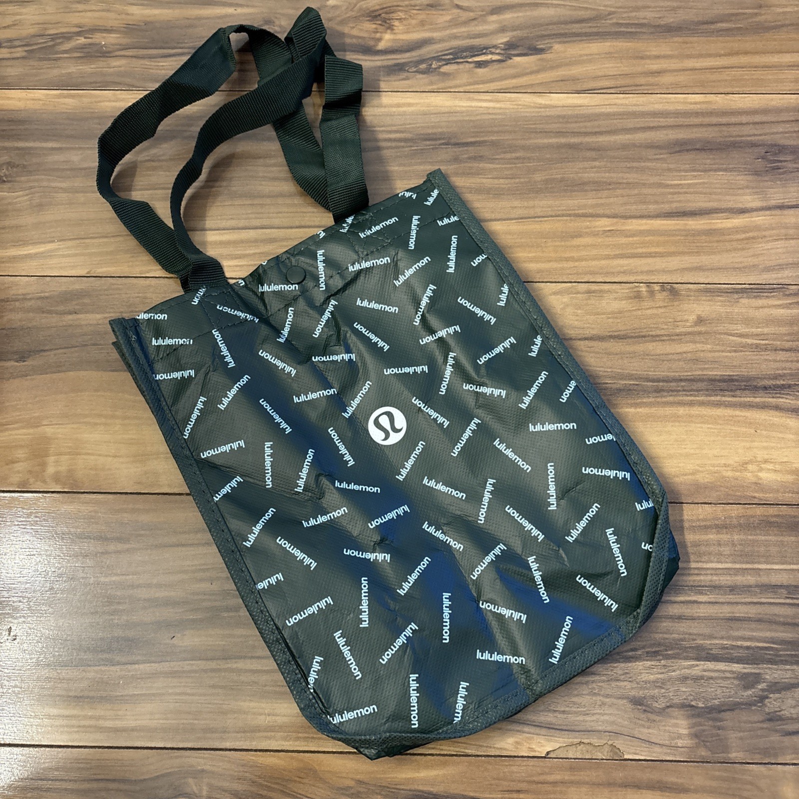 Lululemon Reusable Small Shopping Tote Bag Green 9.25X11X4.5 Snap Closure