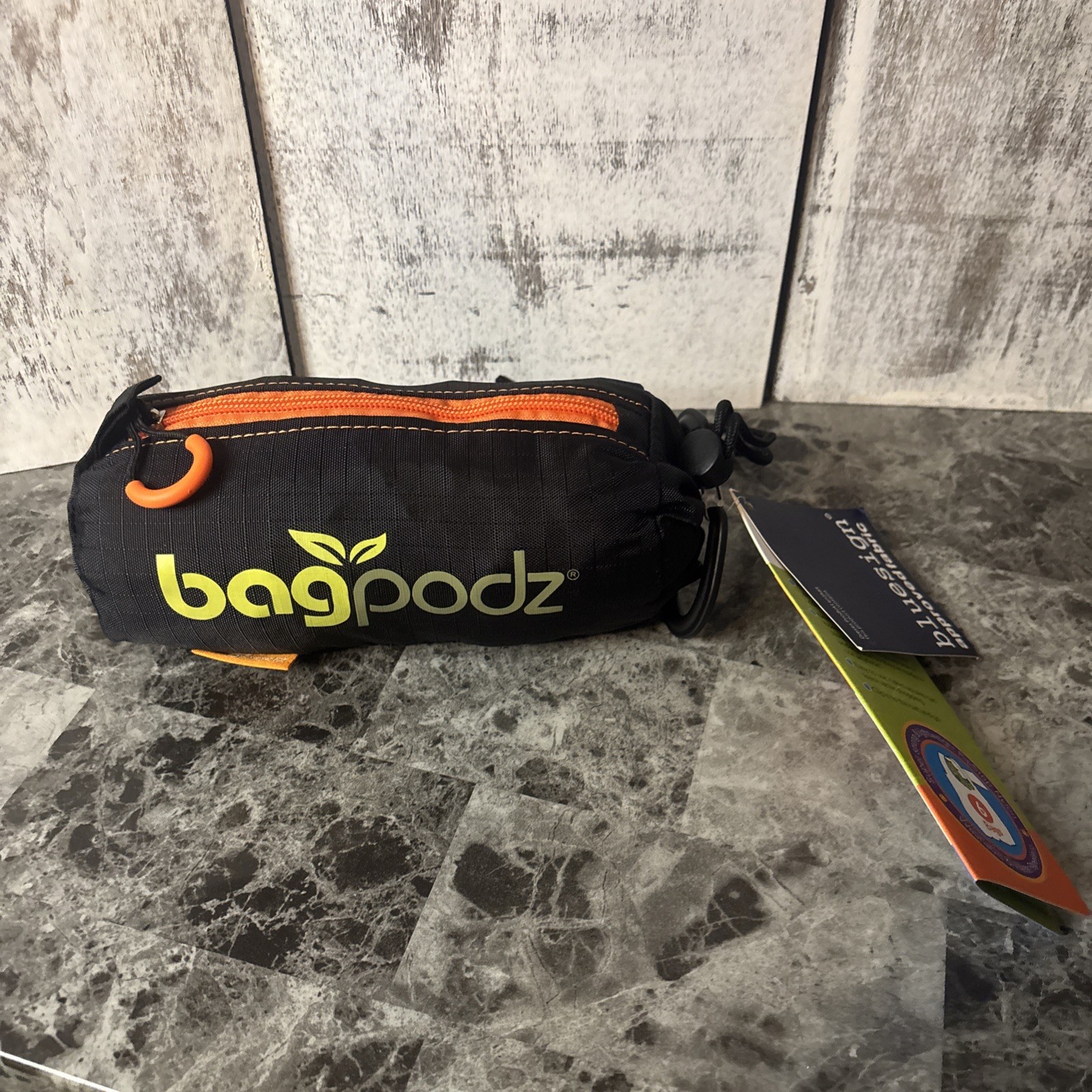BAGPODZ 6 Reusable Sturdy Shopping Bags in Compact Pod w/clip Convenient & NEW