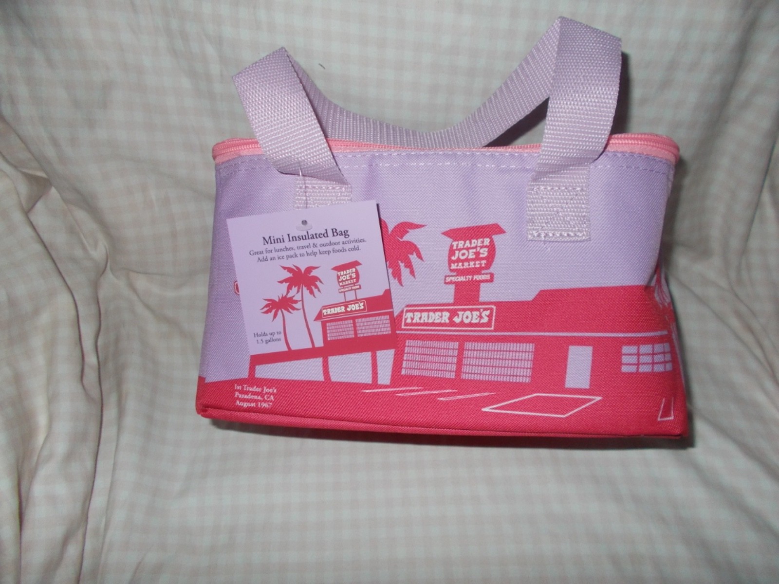 Trader Joes Mini Insulated Tote Summer Collection Violet With Pink Zipper 2026