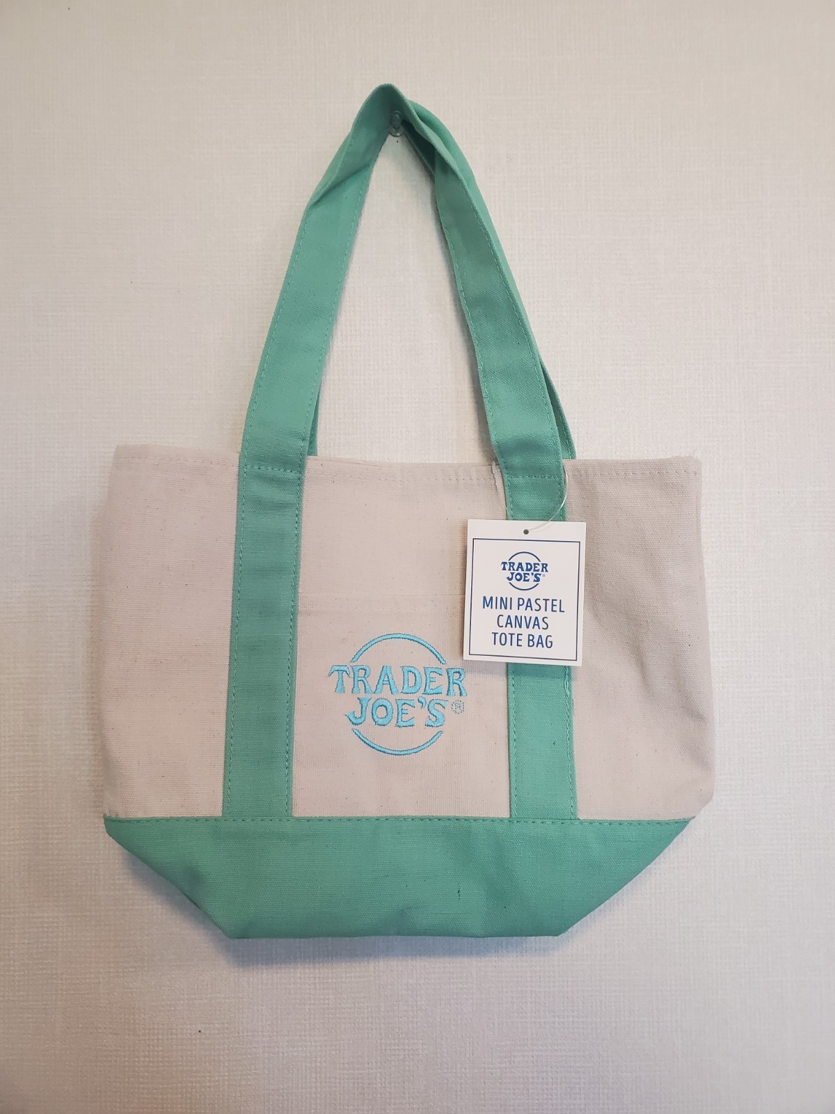 Trader Joe’s Spring 2026 Mini Pastel Canvas Tote Bag Set Of 4 IN HAND