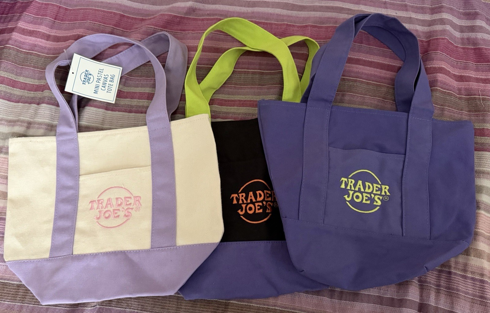 TRADER JOES FOLDABLE MINI TOTE BAG LIMITED EDITION LOT OF 3: 1 NEW WITH TAGS