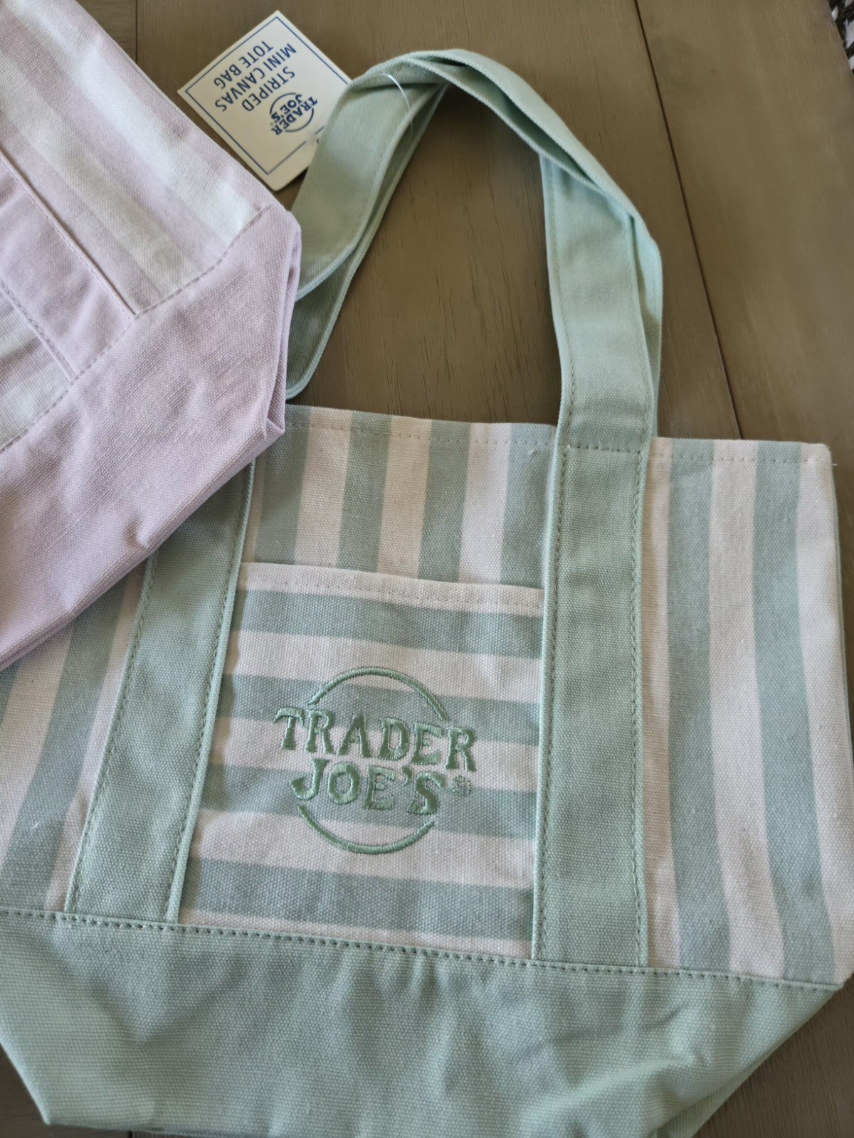 Trader Joe’s Mini Pastel Stripe Canvas Tote Bag Limited Edition 2026 (Set Of 4)