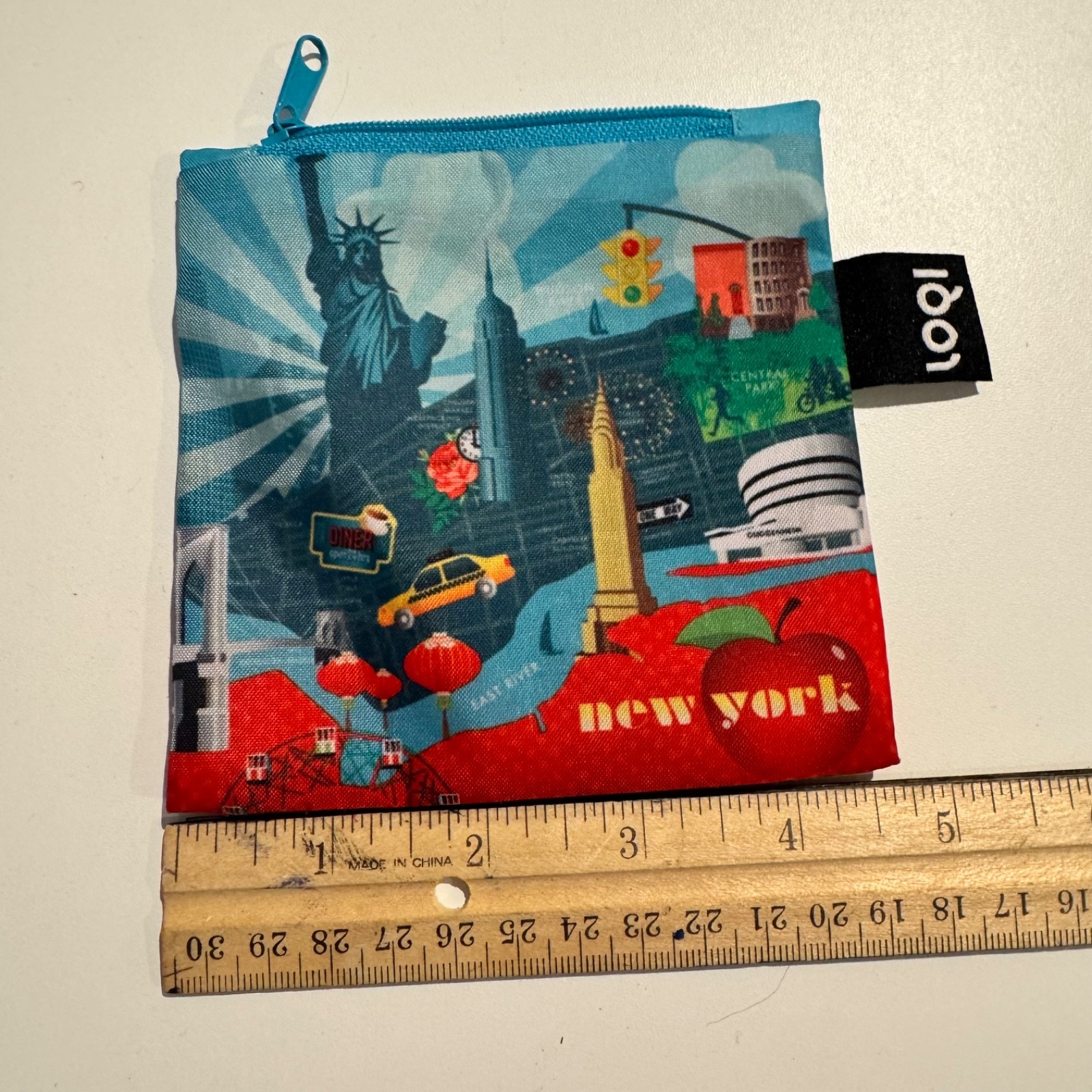 LOQI Urban New York Zipper coin purse 4.5″ square