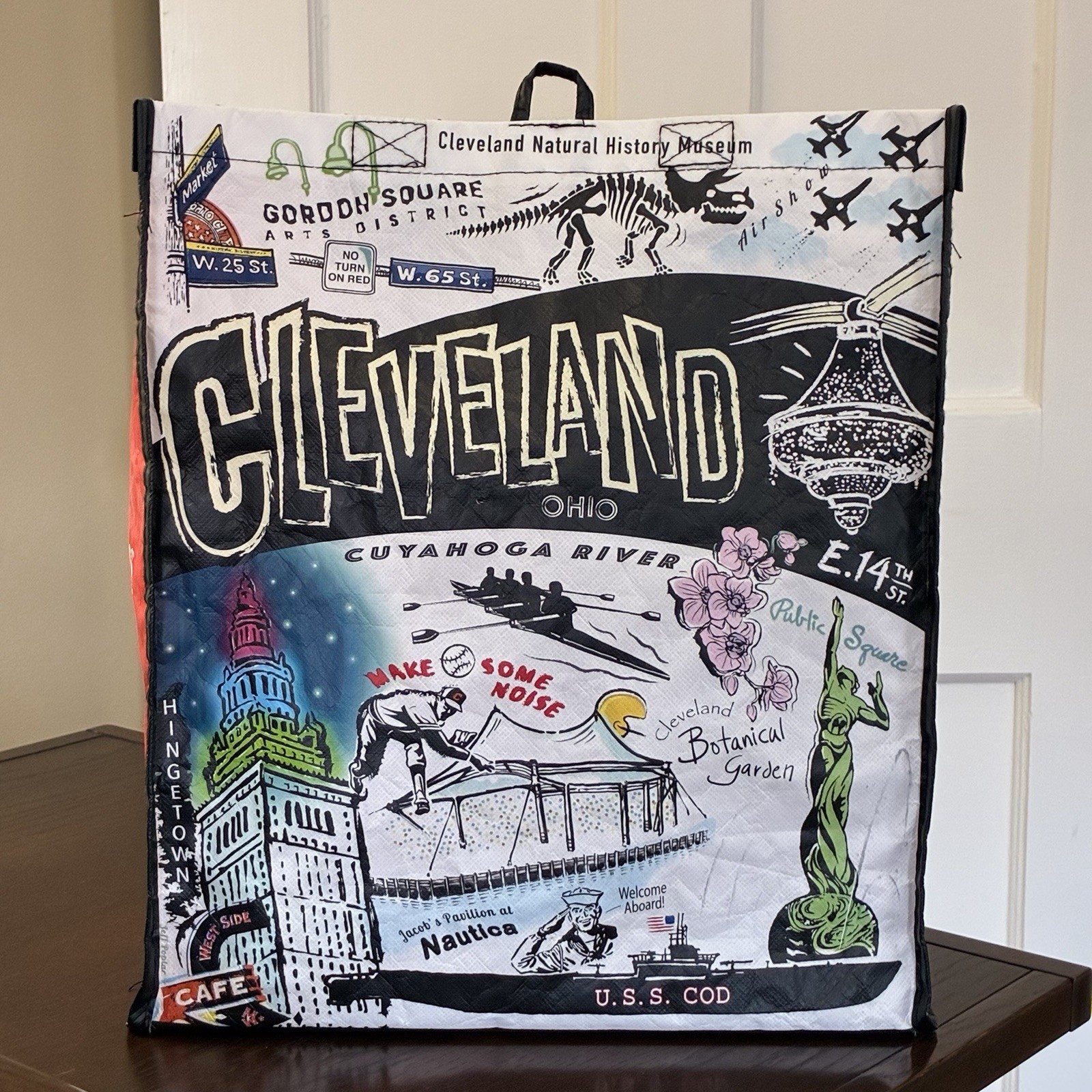 Heinen’s CLEVELAND OHIO 15 x 13.75 x 7.5″ Reusable Shopping Tote Bag ~ Landmarks