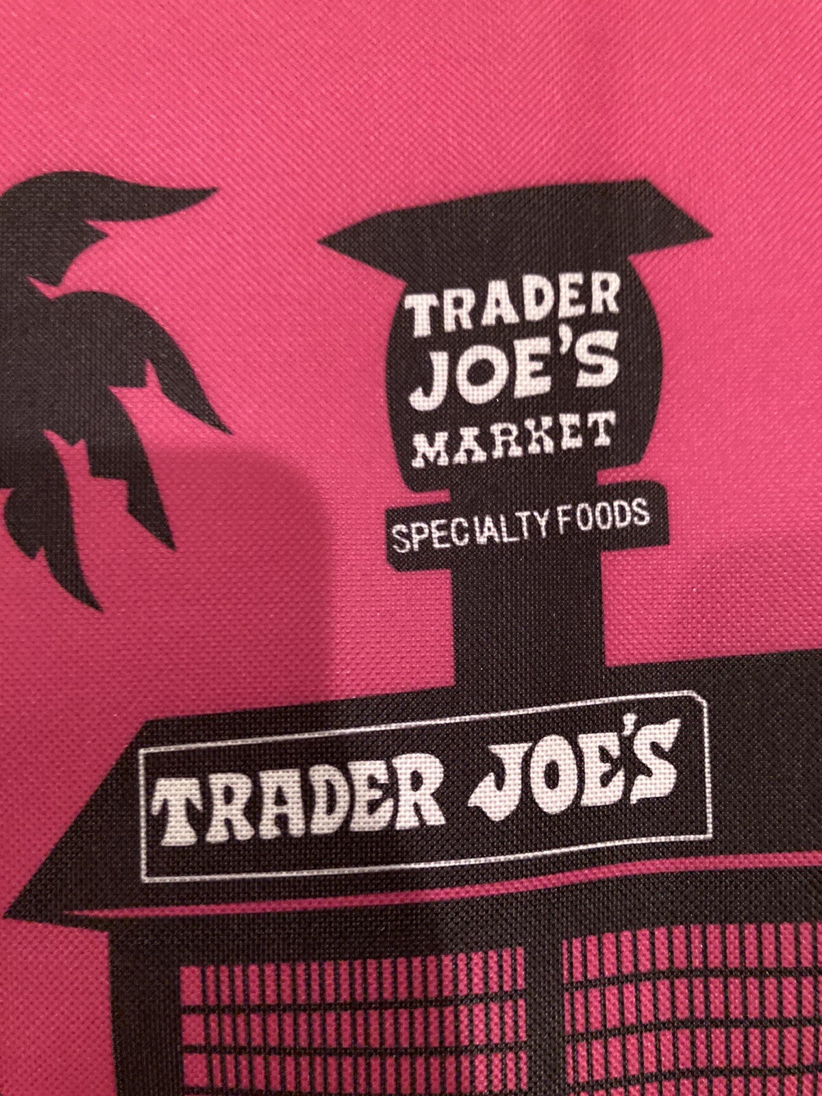 New Trader Joe’s “PINK” Insulated Extra Large Cooler Reusable Shopping Bag!