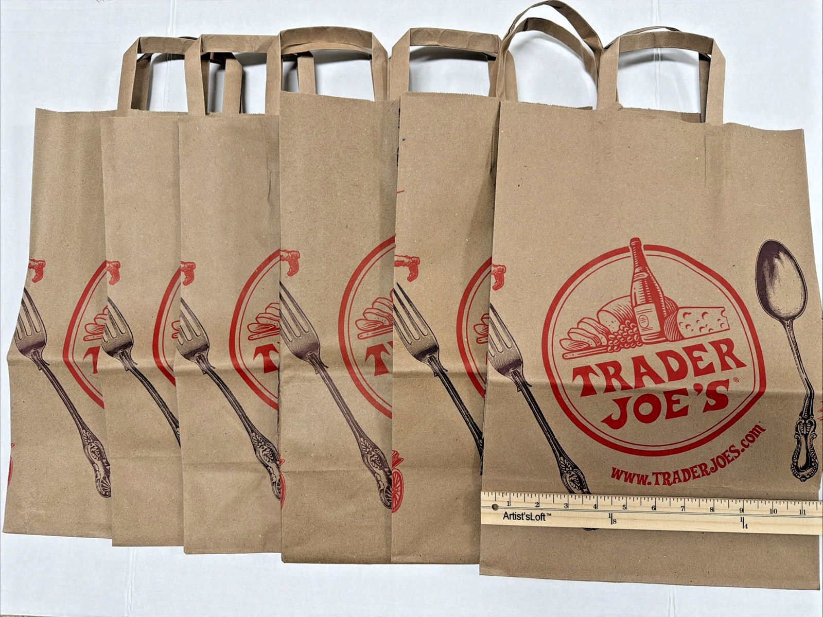 TRADER JOE’S BROWN PAPER GROCERY SHOPPING BAGS Lot of 6 w/handles Reusable