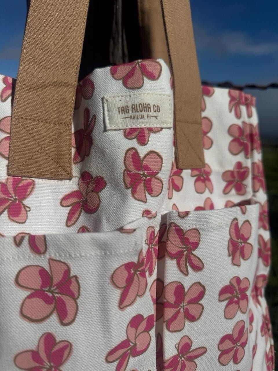 NWT Whole Foods Tag Aloha Pink Plumeria Hawaii Exclusive Large Shopping Tote Bag