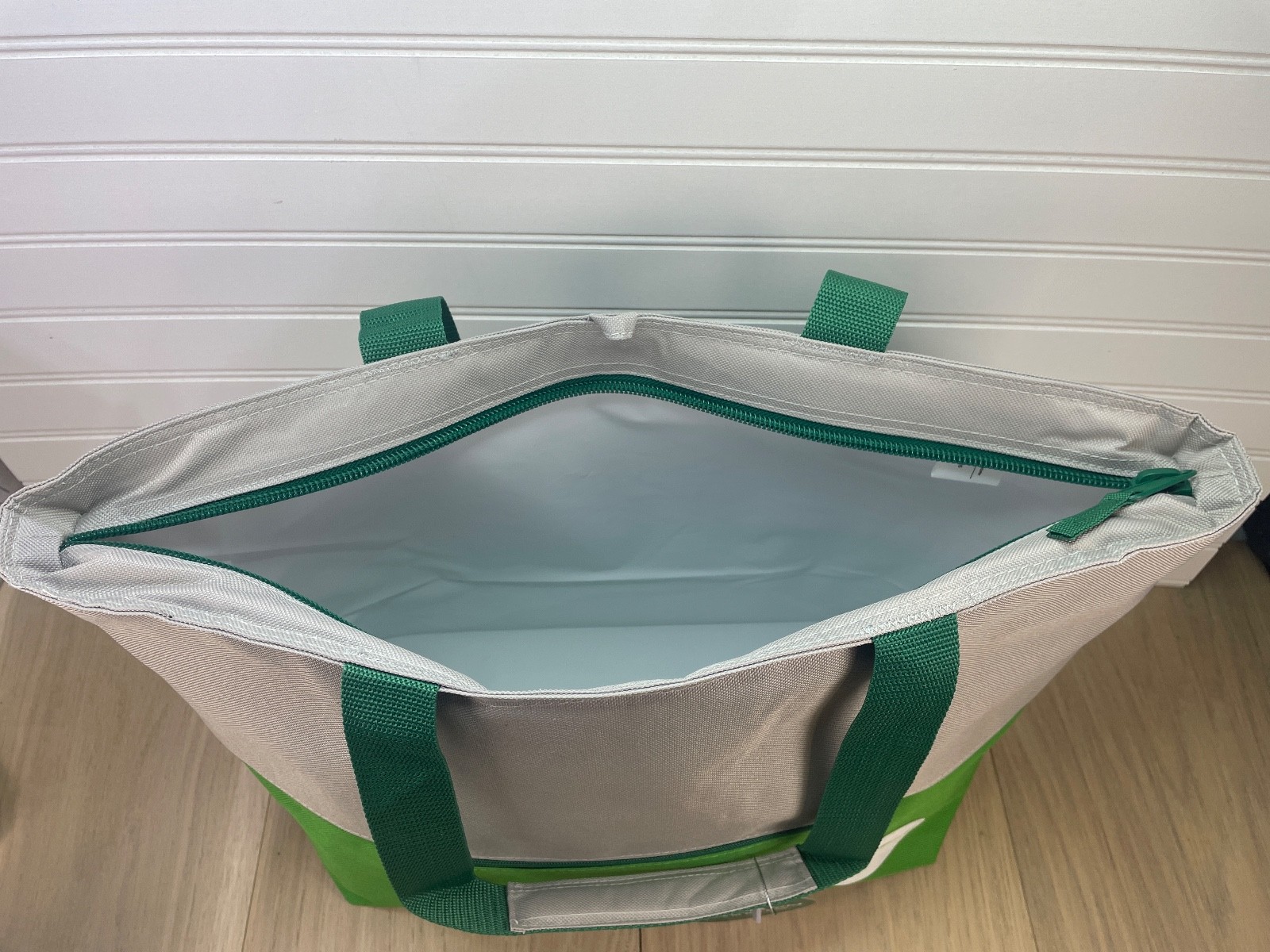 NWT Whole Foods Insulated Bag Tote Double Handle Green Beige Reusable Clean