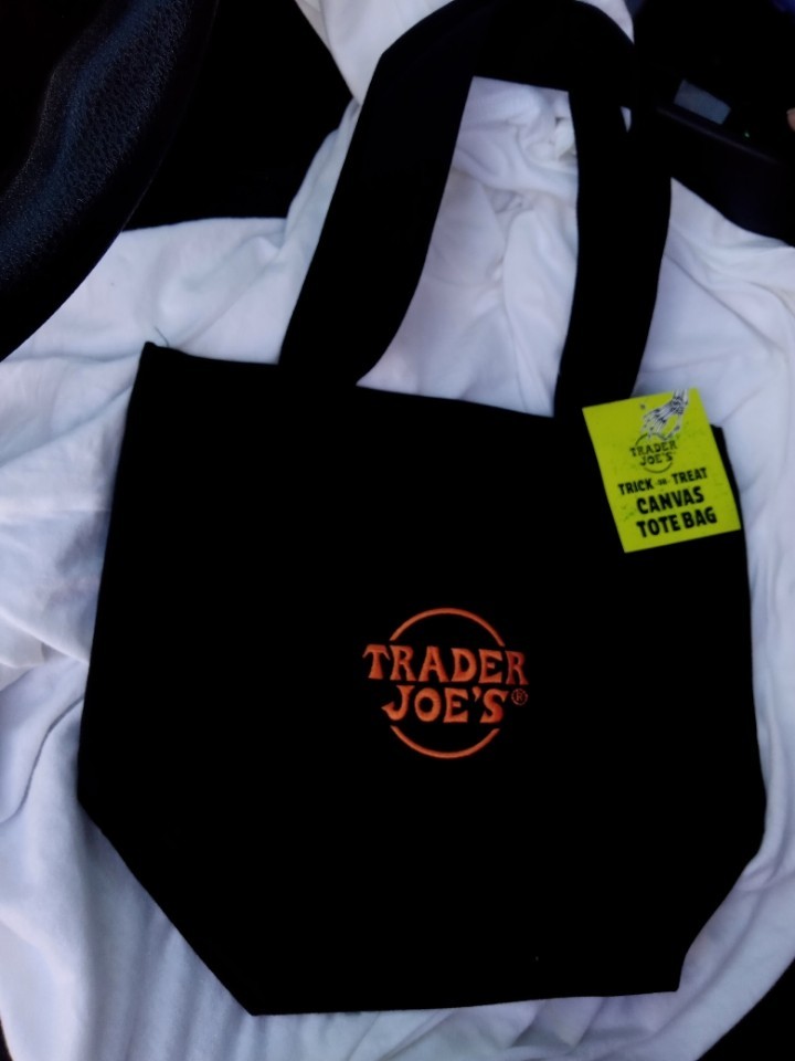 Trader Joe’s Mini Halloween Canvas Tote Bag. RARE BLACK COLOR W/ TAG IN HAND WOW