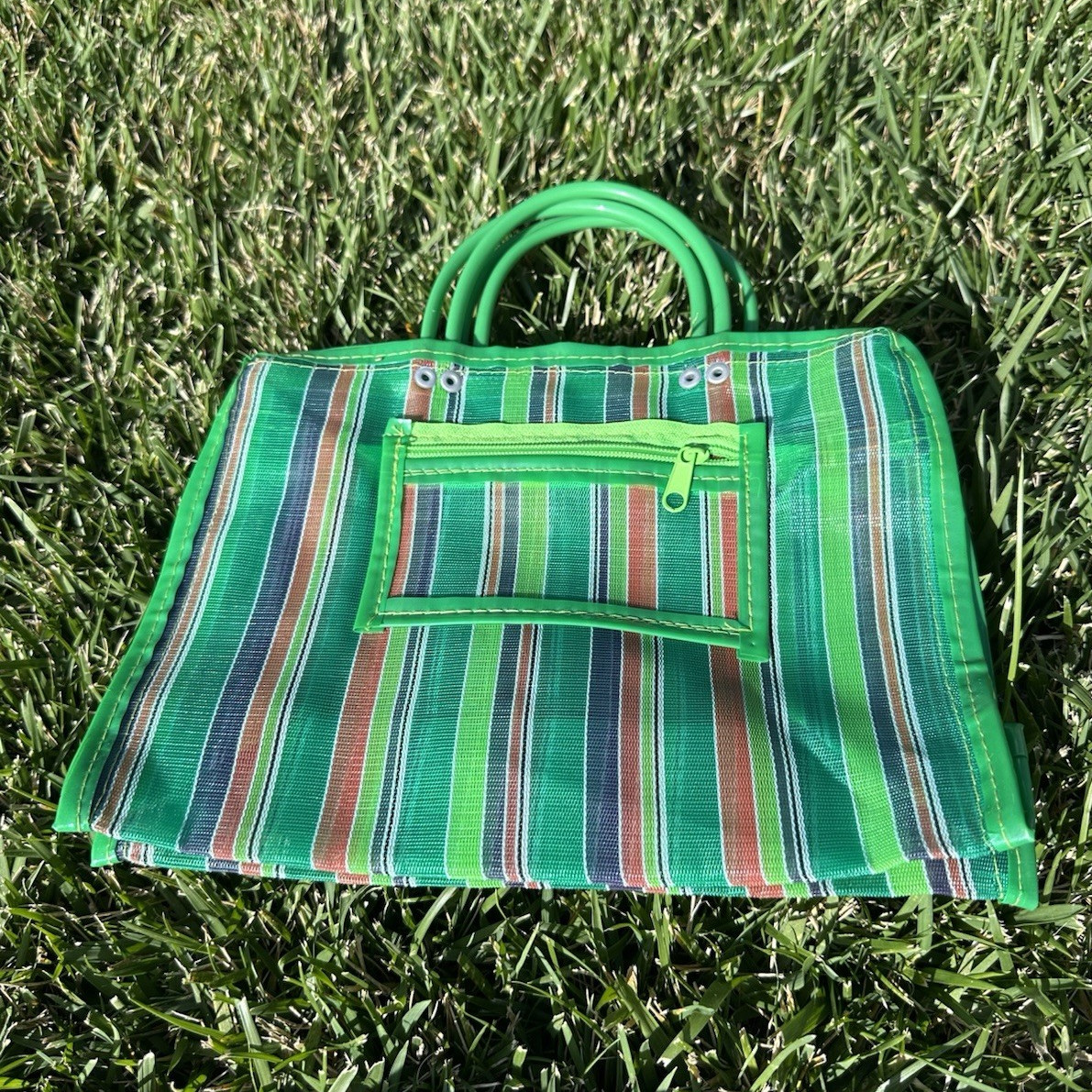 Multicolor Stripe Plastic Reusable Tote 25 Bag w/ Handles, 9-15 inches