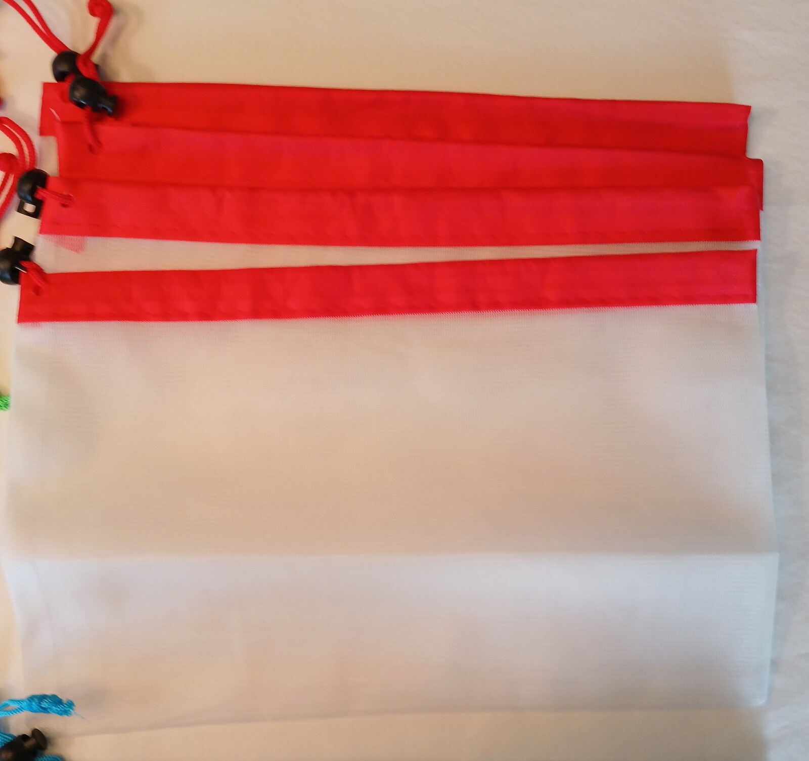 Lot 16 bags 8 12×8 and 8 12×14 reusable mesh drawstring bags