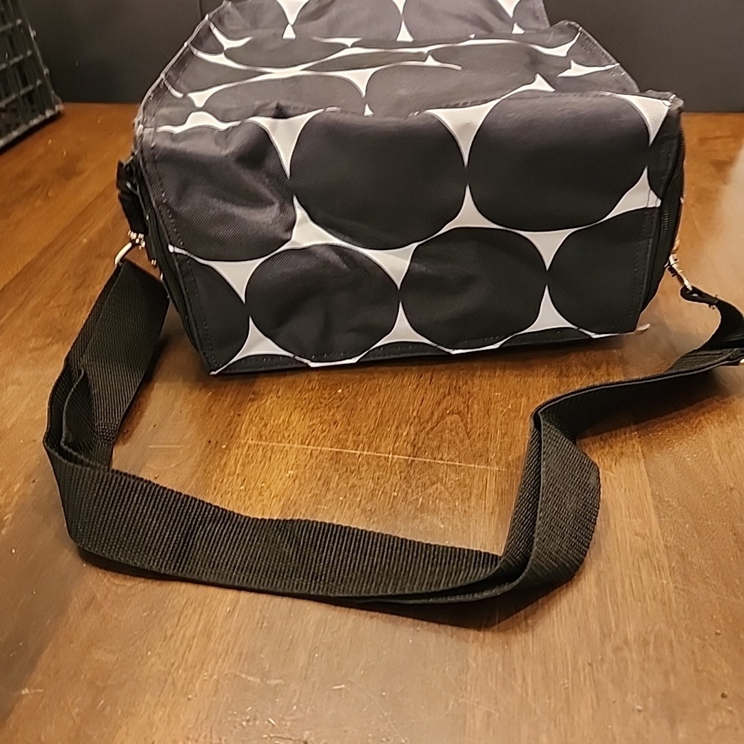 Thirty One 31 Insulated Cooler Shoulder Strap Tote Bag Black White Polka Dot