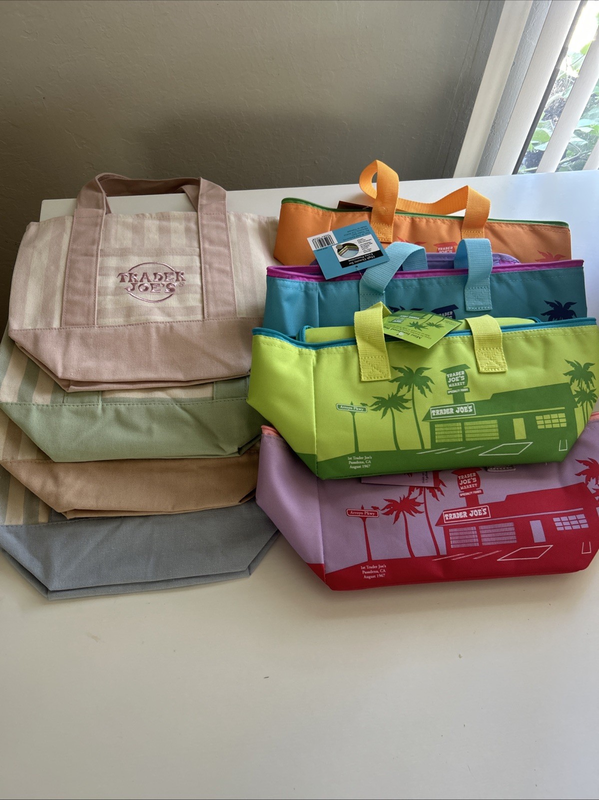 Trader Joe’s Striped Mini, Pastel Mini, Insulated Totes NWT (8bag) FREE MICRO