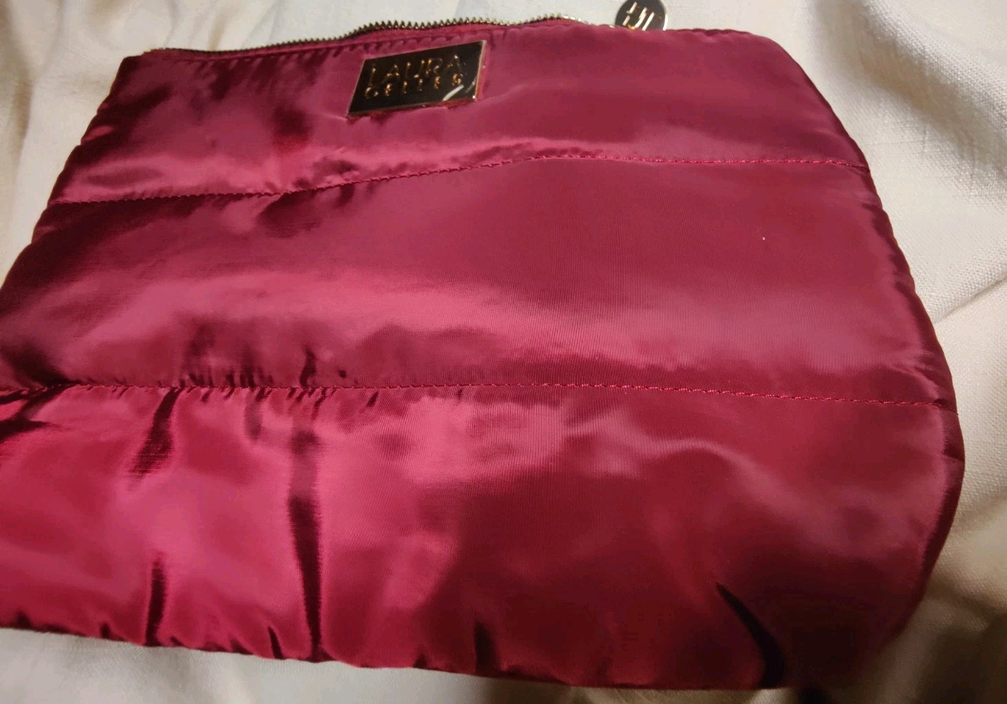 LAURA GELLER NEW YORK Quilted Makeup Bag – Toiletry Organizer Burgundy NWOT