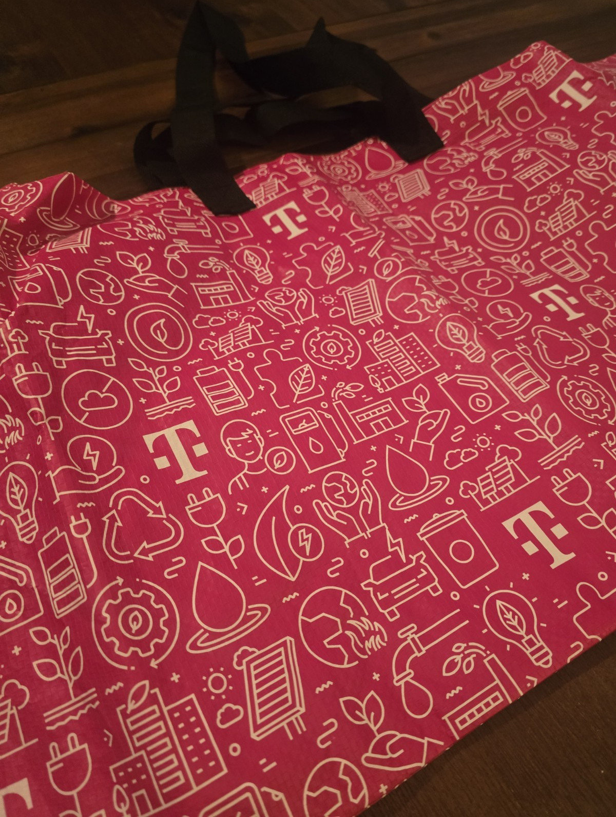 T-Mobile Reusable Shopping Bag Tote Pink/White/Black 13 x 18 in, 6 in H