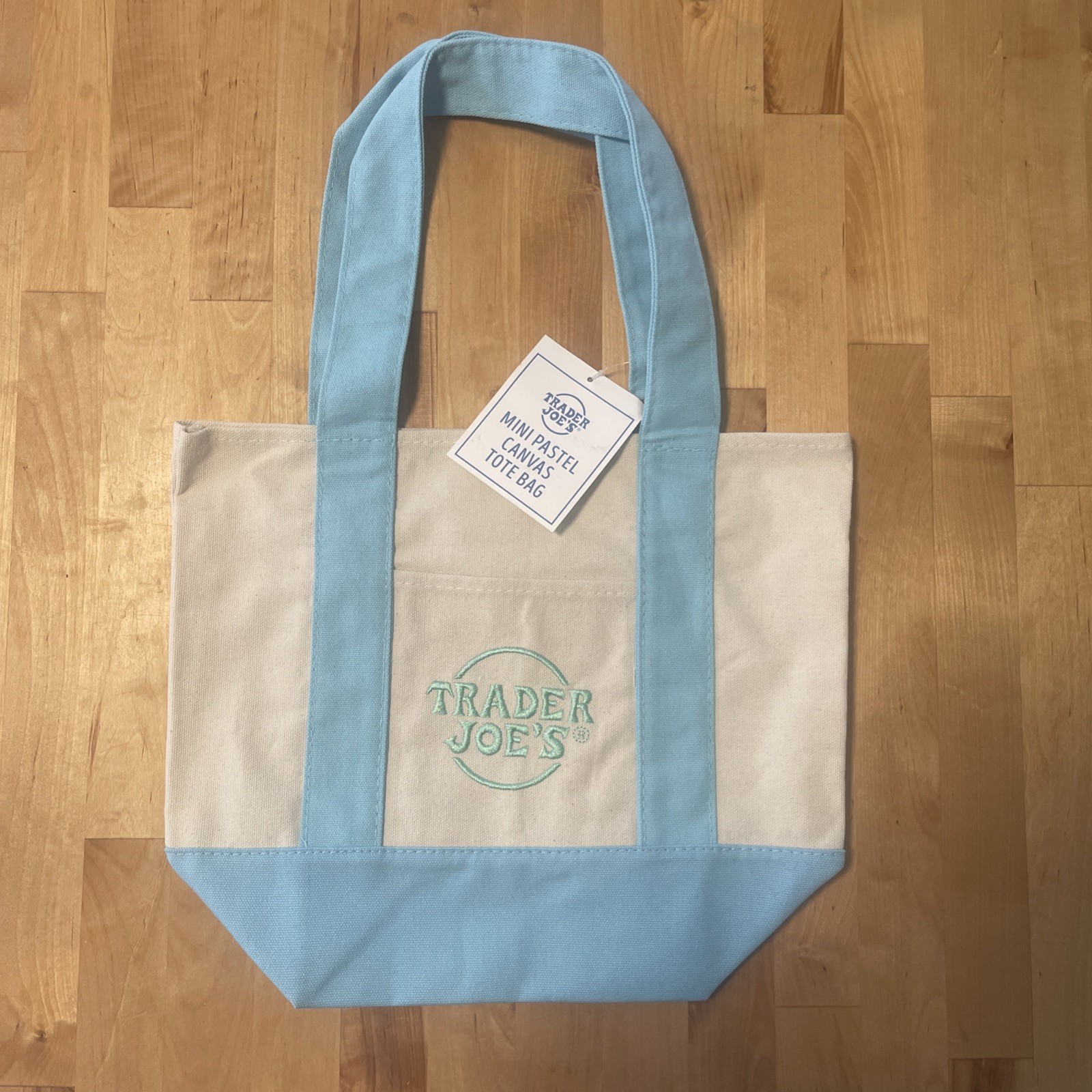 NEW TRADER JOE’S MINI TOTE BAG SKY BLUE/LIGHT BLUE 2025 WITH TAGS – SHIPS FAST