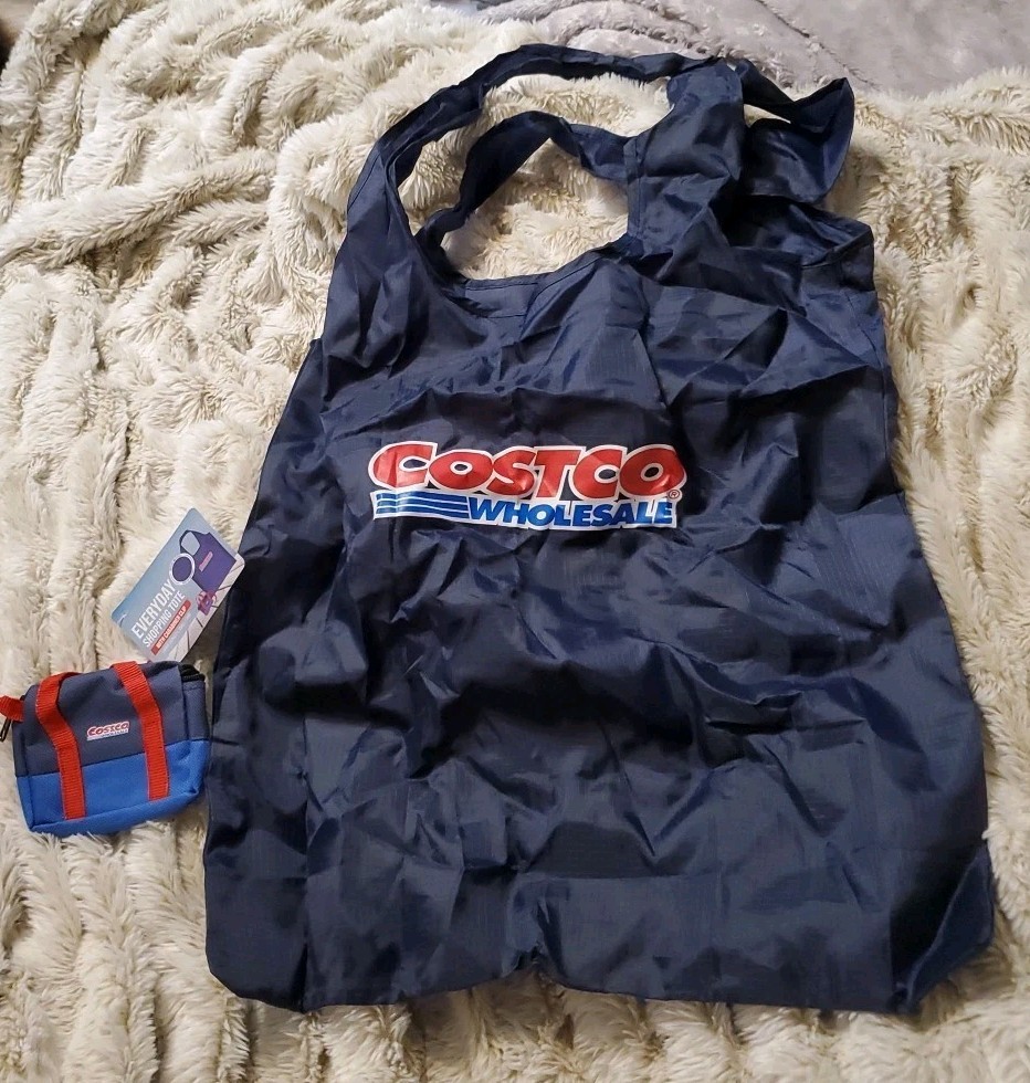 Costco Shopping Tote with Zipper Pouch: New with Tags; Never Used