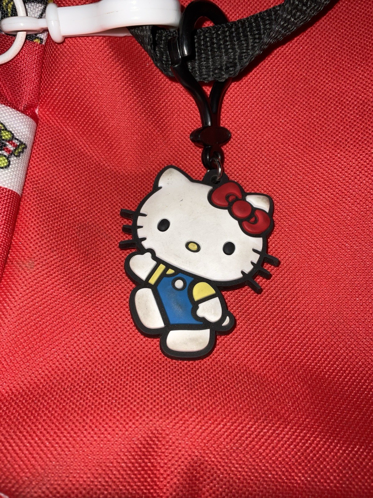 Hello Kitty & Friends 8″ Adjustable Nylon Bag by Fast Forward New York & 2 Clips