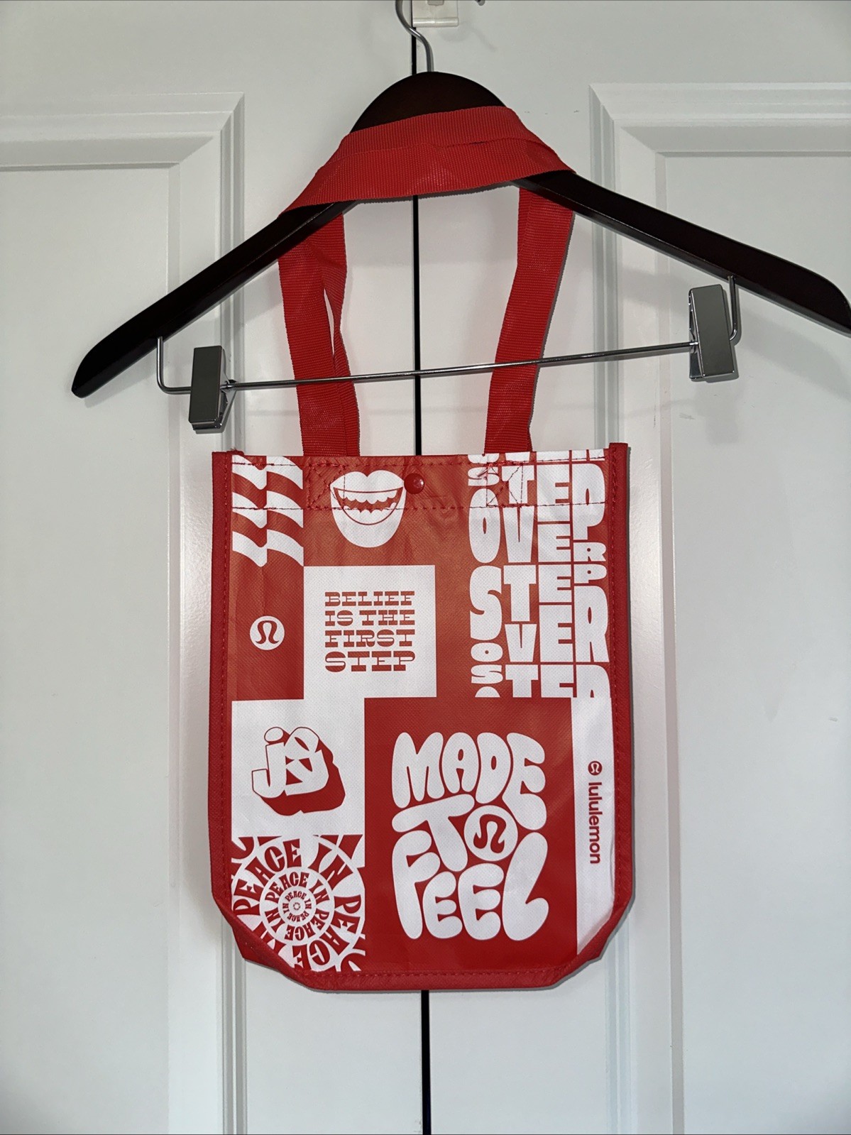 Lululemon Lightweight Snap Close Reusable Tote Bag